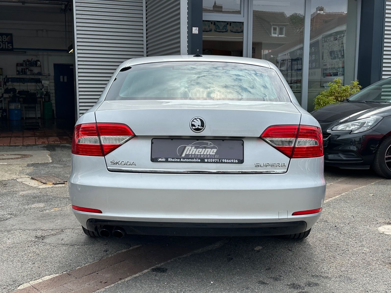 Skoda Superb Ambition*PDC*MEDIA*LIMO*DSG* — photo 11