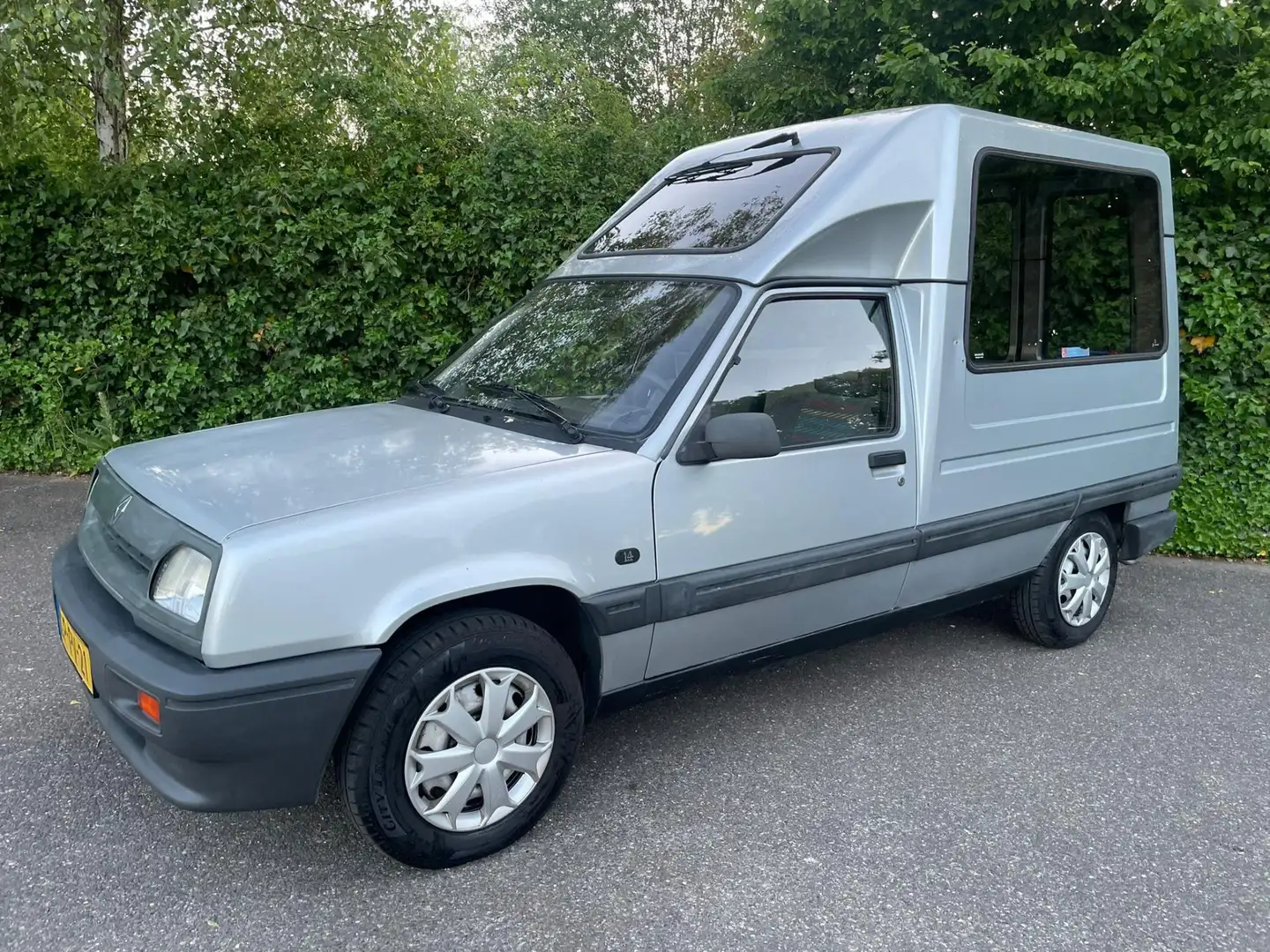 Renault Express 1.4 Break RT Invalide voertuig "Pausmobiel" Gris - 2