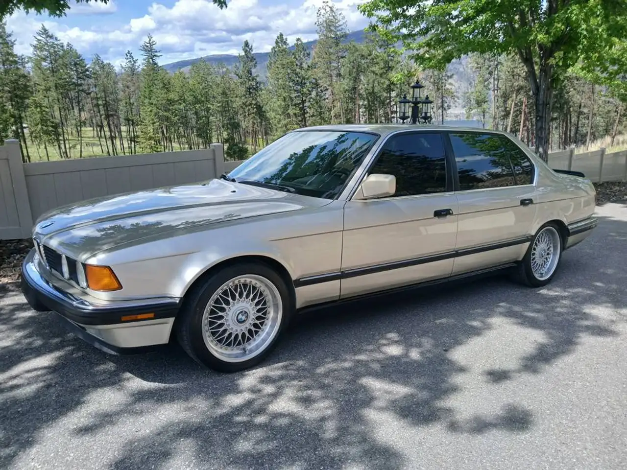 1990 BMW 7 Series