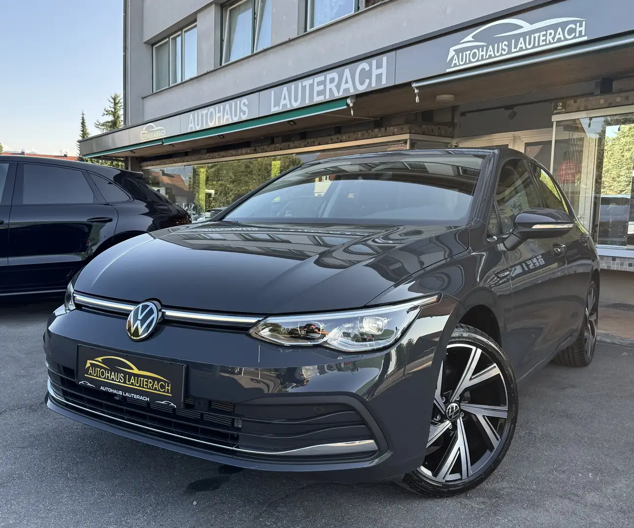 Volkswagen Golf Style 1,5 TSI *3.600KM *18"LM *KAM *AMBIE *APP*ACC Grau - 1