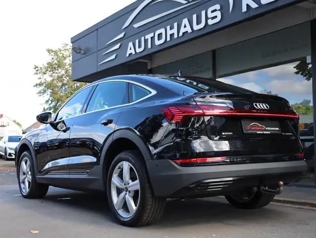 Audi E-Tron view 9