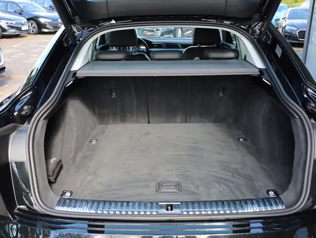 Audi E-Tron view 14