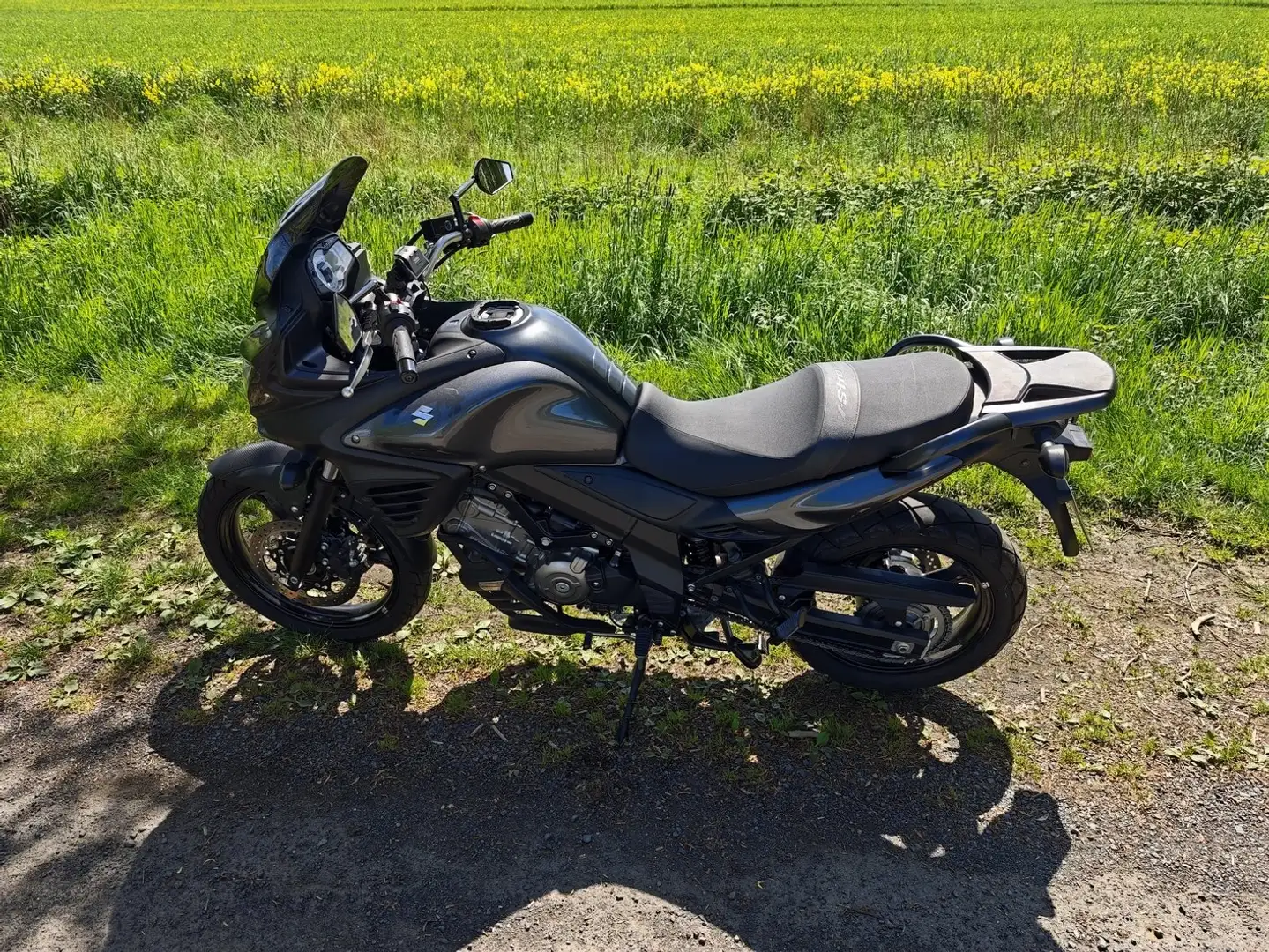 Suzuki V-Strom 650 DL650A Gris - 1