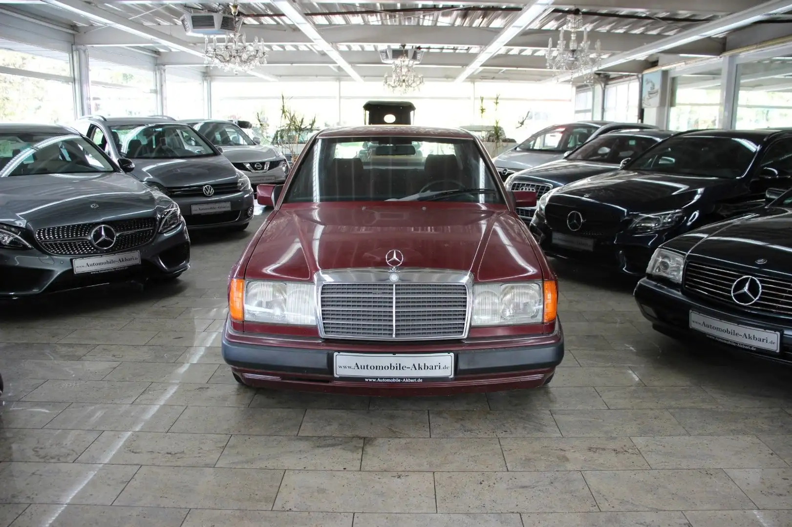 Mercedes-Benz E 200 W124 *H-Zulassung* Kırmızı - 1