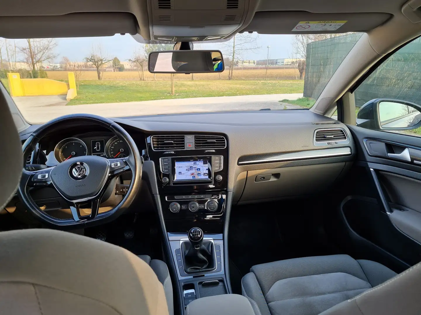 Volkswagen e-Golf - 2