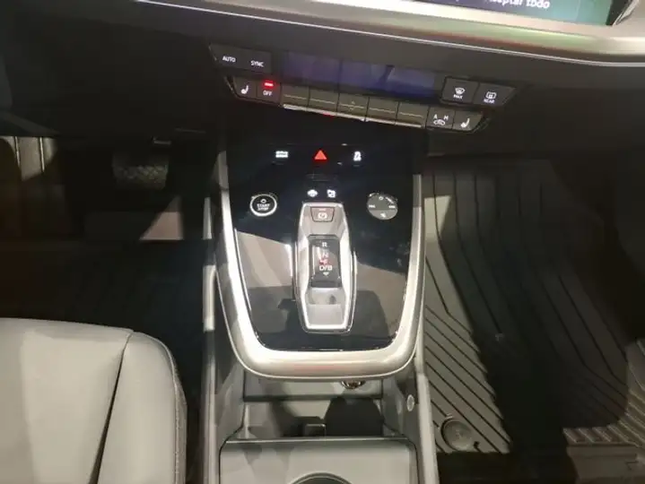 Audi Q4 2026, foto 10