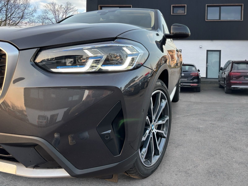BMW X4 xDrive 30 d*Leder*Kamera*Navi*20Zoll*Head-Up* — photo 2