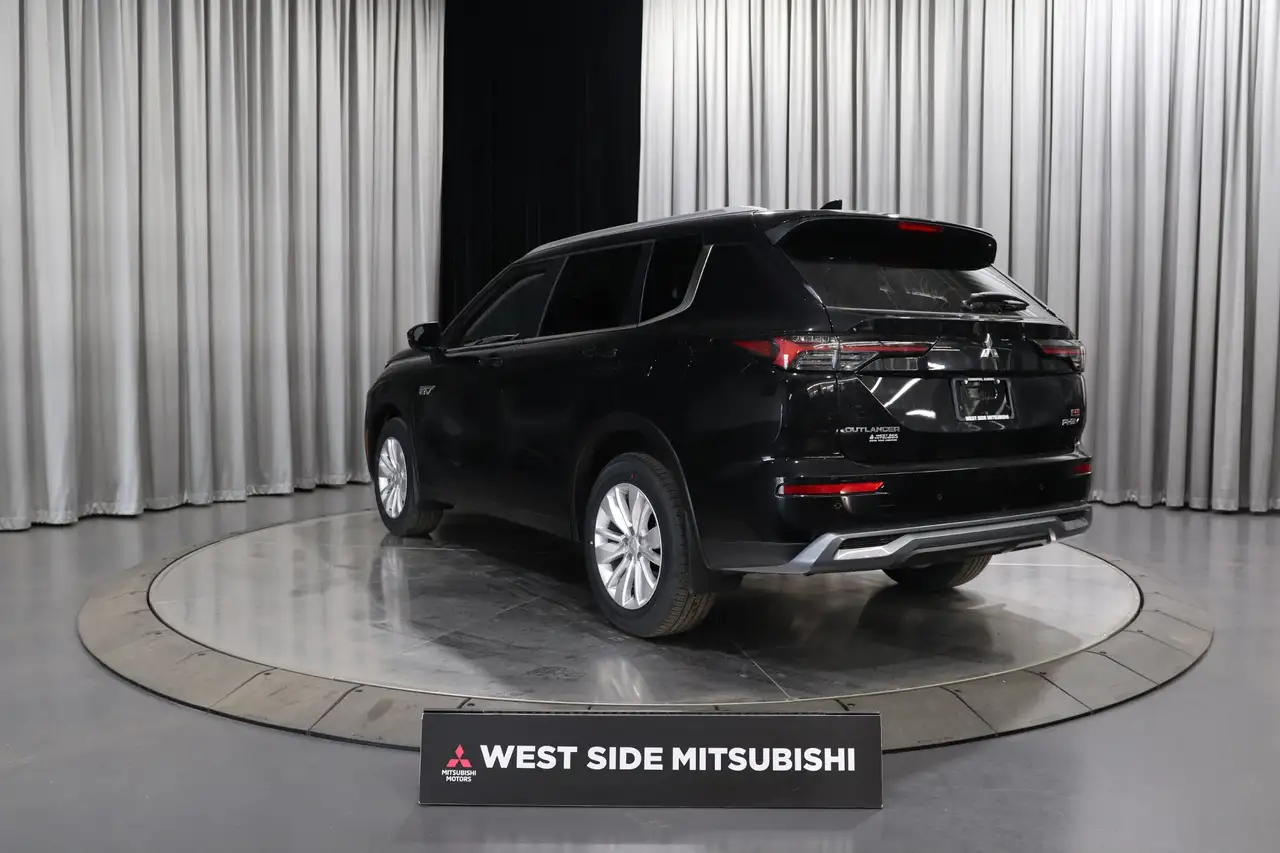 Mitsubishi Outlander снимка Mitsubishi Outlander
