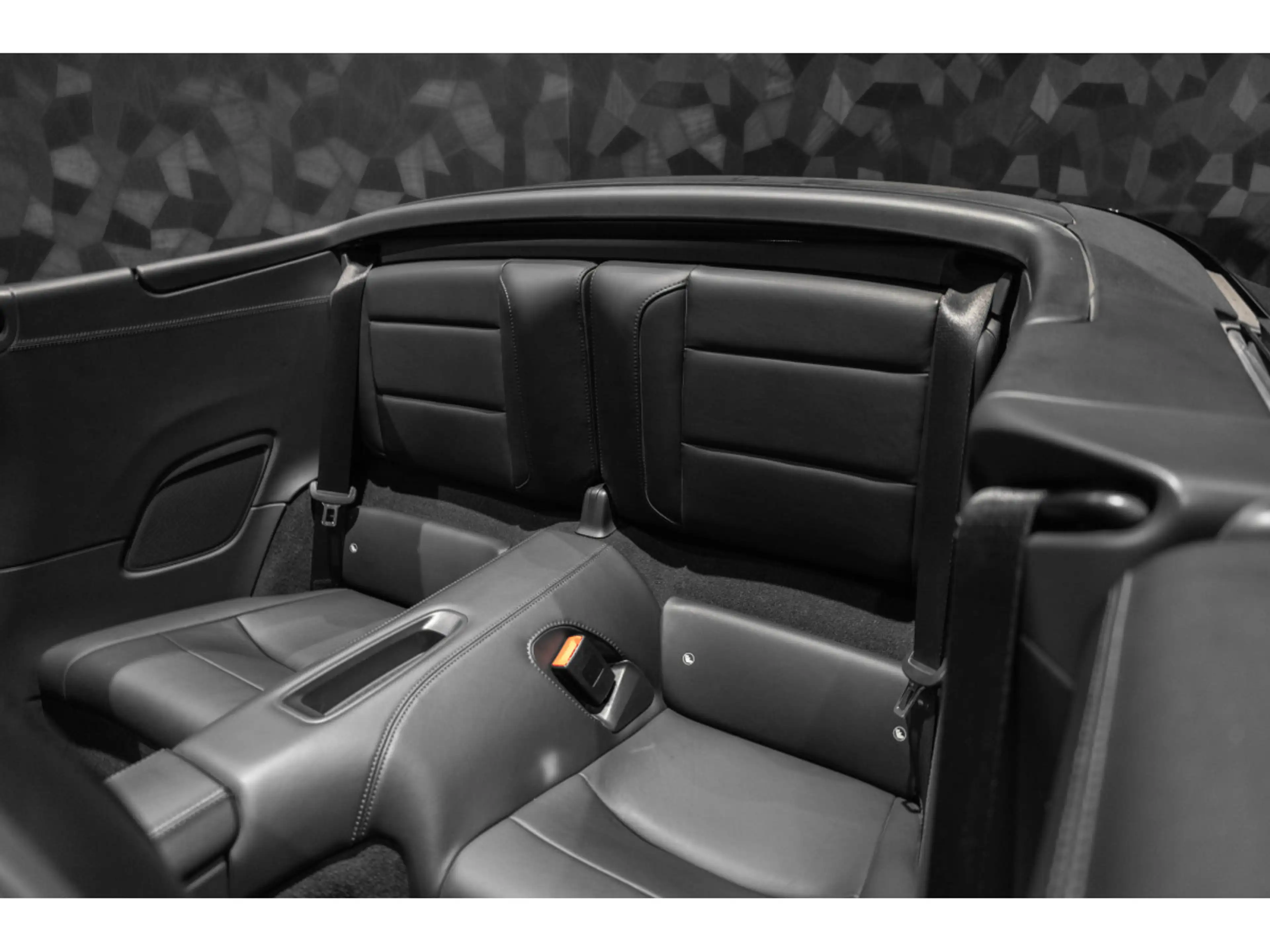 Porsche 991 .1 Carrera 4S Cabriolet — photo 10