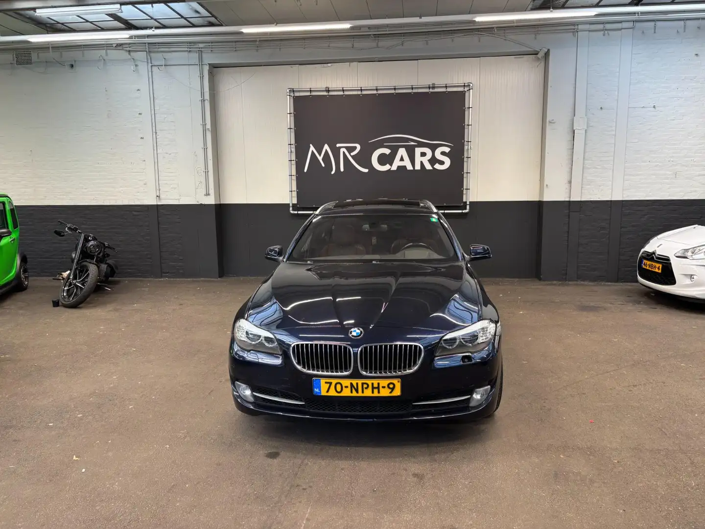 BMW 535 5-serie Touring 535i High Executive pano/leder Blauw - 1
