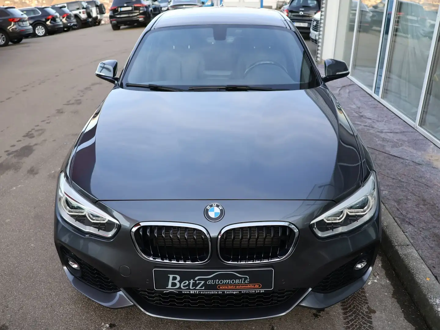 BMW 116 i M Sport LED PDC NAVI Grau - 2