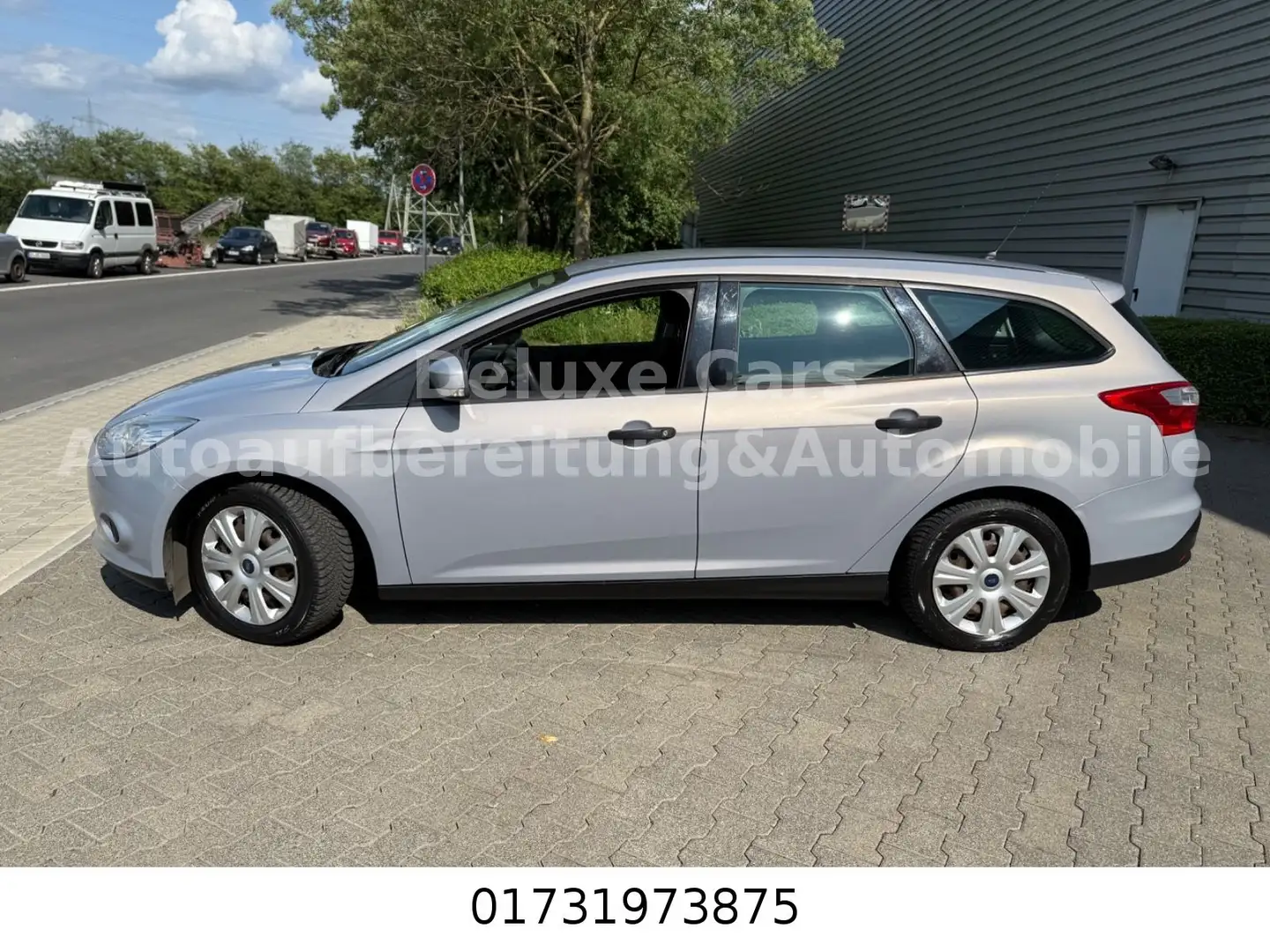 Ford Focus Turnier Ambiente Silber - 2
