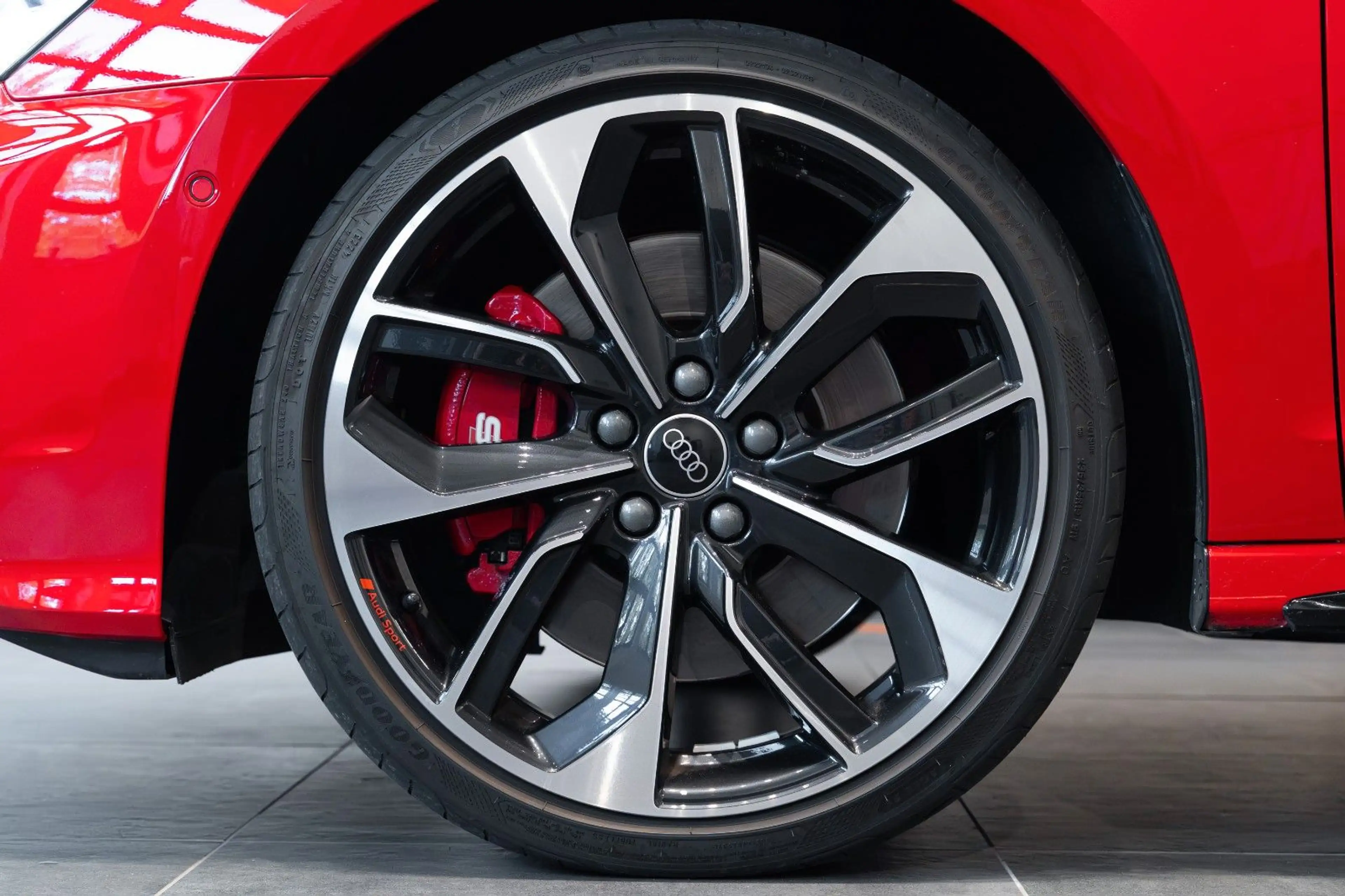 Audi S3 Sportback PANO B&O NAPPA 8-Fach Garantie2028 — photo 8