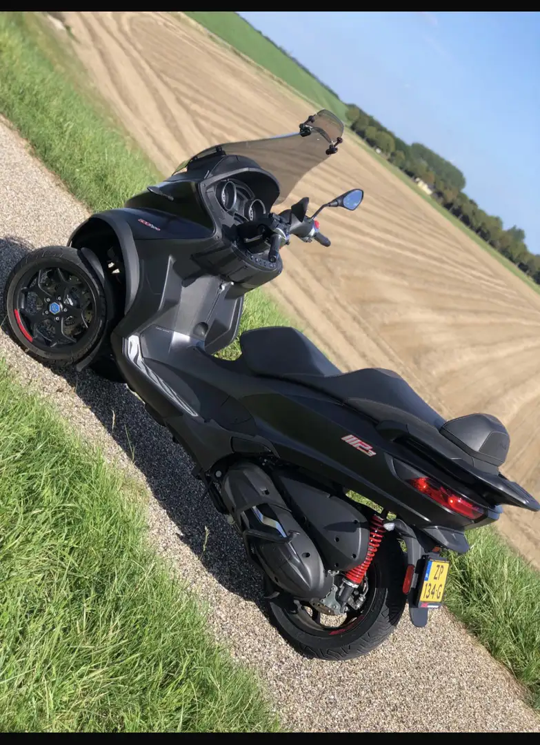 Piaggio MP3 500 HPE 500 sport Zwart - 2