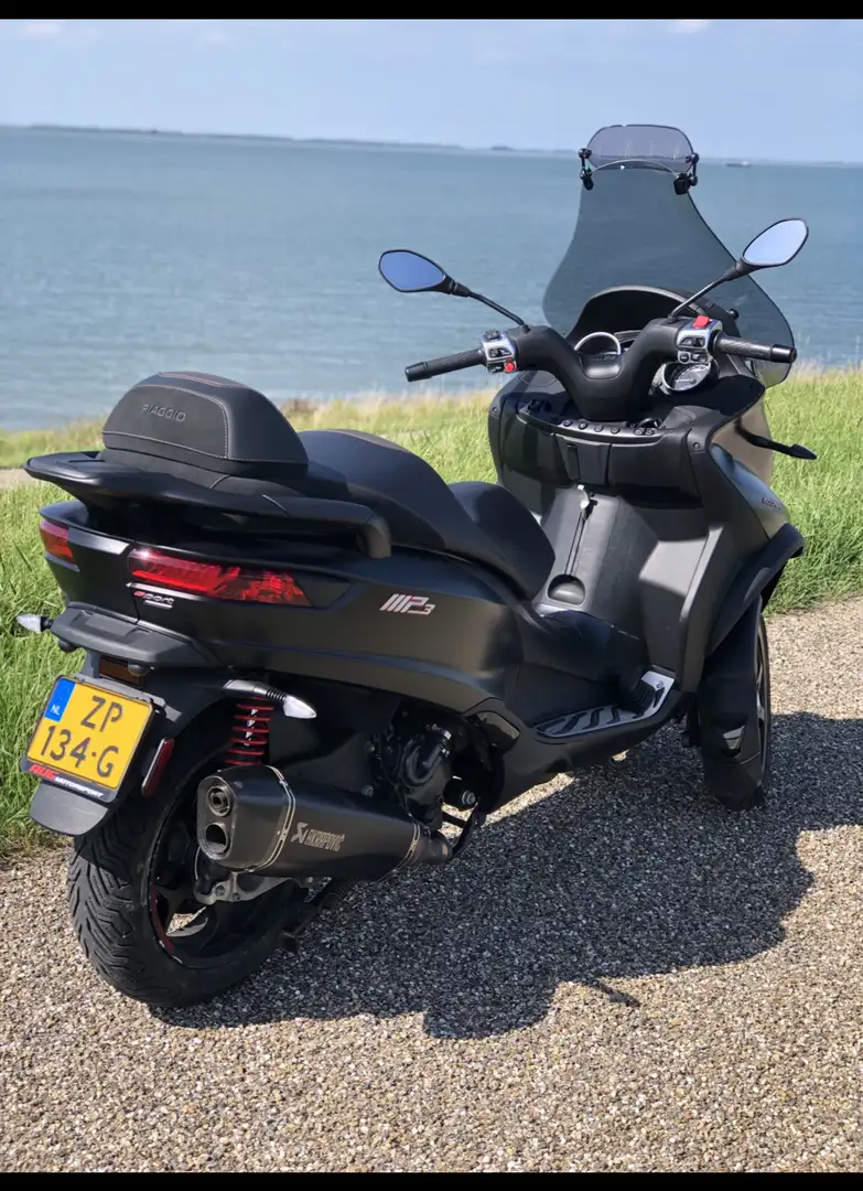 Piaggio MP3 500 HPE 500 sport Zwart - 1