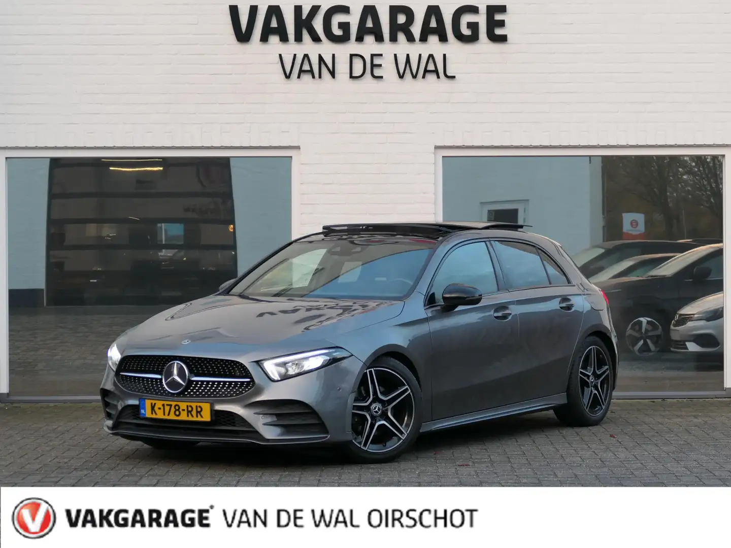 Mercedes-Benz A 200 Business Solution AMG | Panoramadak | MBUX Widescr Gris - 1