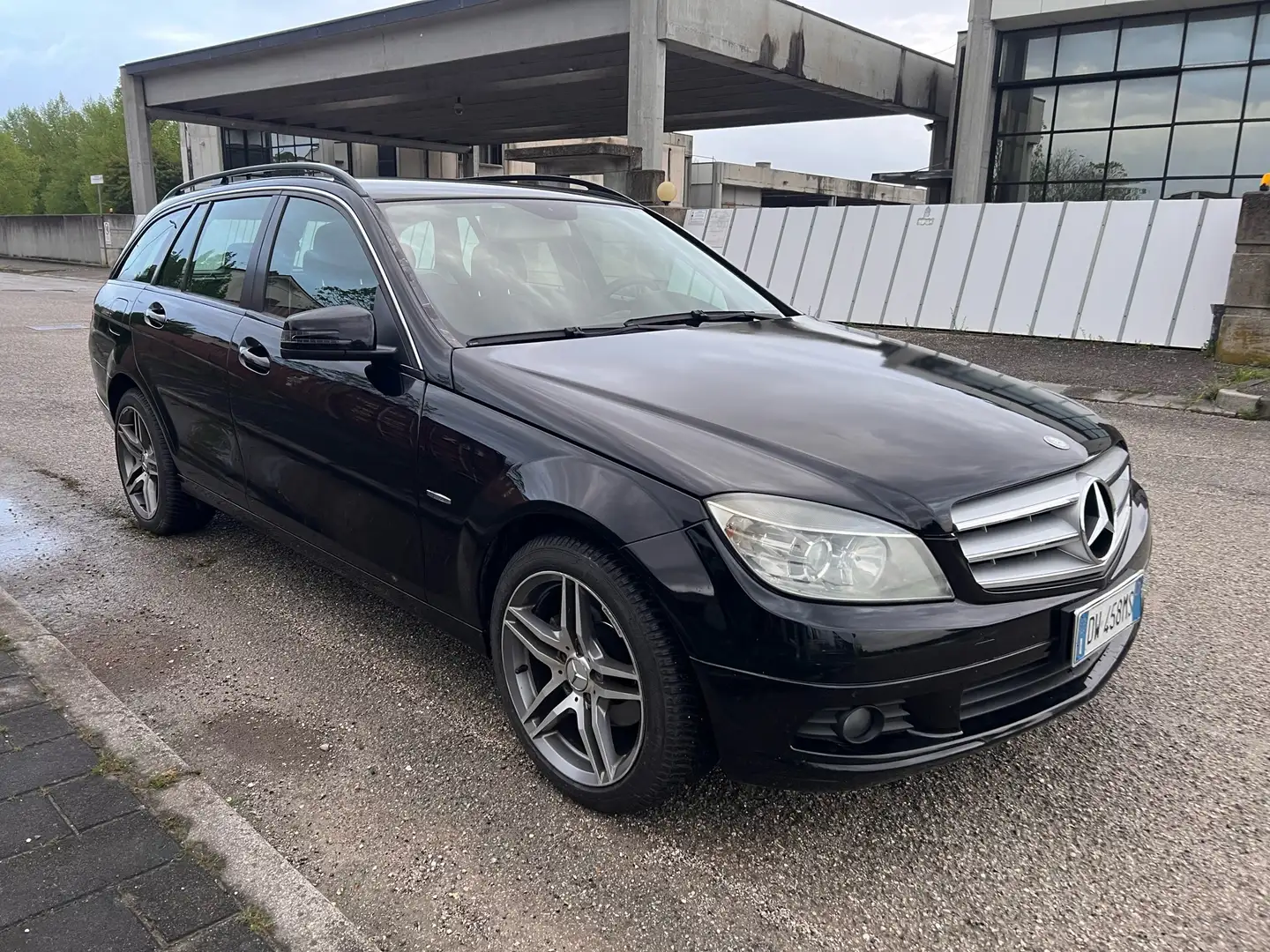 Mercedes-Benz C 220 Avantgarde AMG Negro - 2
