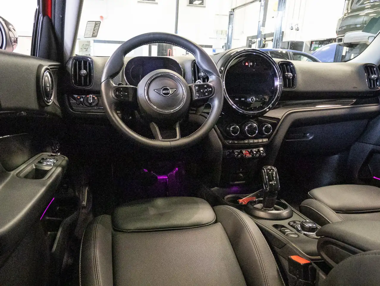MINI Countryman снимка MINI Countryman