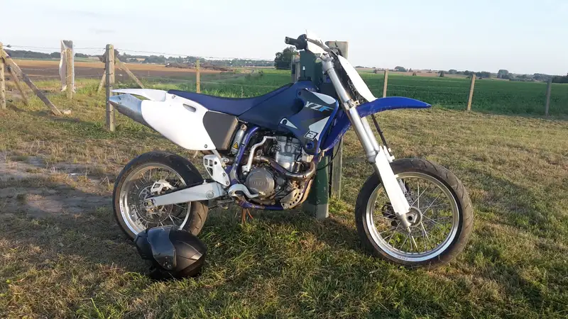 Yamaha YZ 426