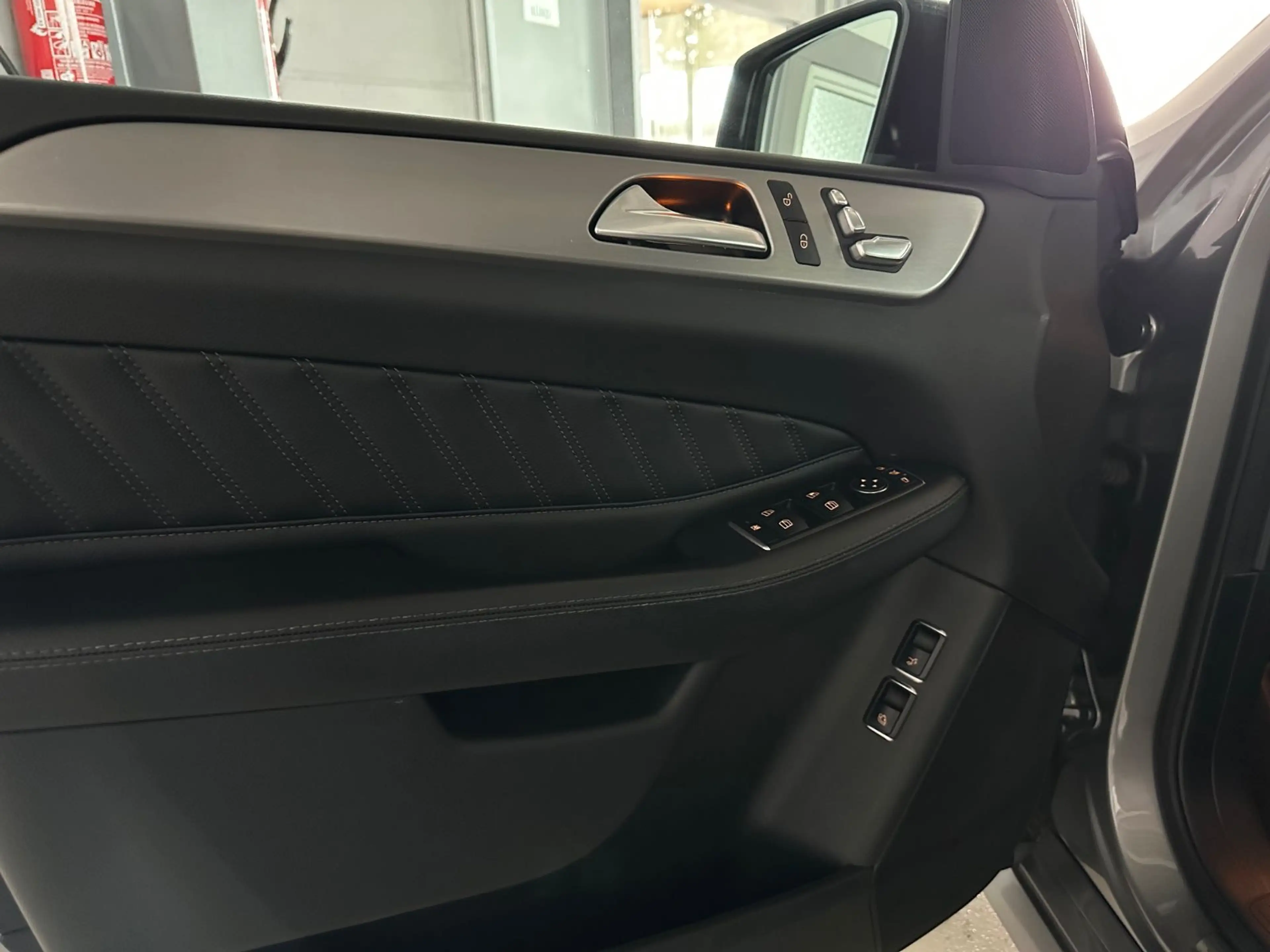 Mercedes-Benz GLE 350 d 4Matic AMG-Line/Night/Kamera — photo 12