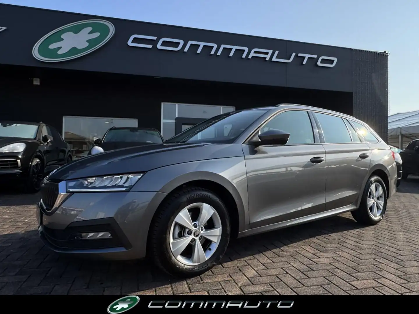Skoda Octavia 2.0 TDI EVO SCR DSG Executive Grigio - 1