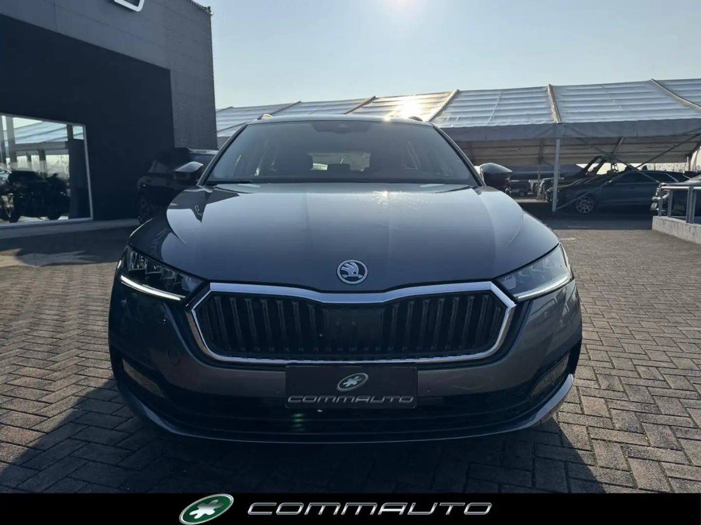 Skoda Octavia 2.0 TDI EVO SCR DSG Executive Grigio - 2