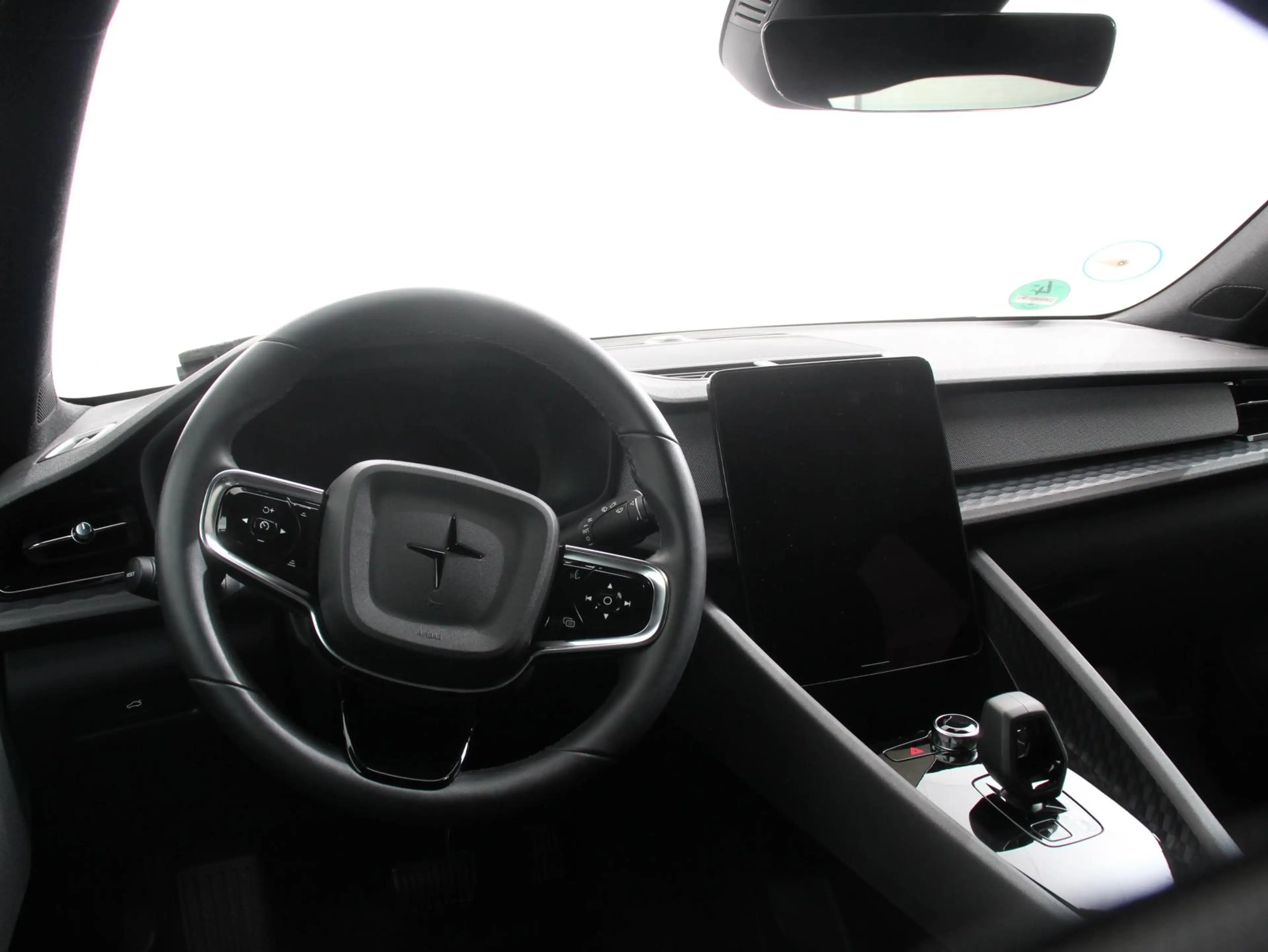 Polestar 2 Standard Range Single Motor 63kWh SOH 94 % Climate — photo 2