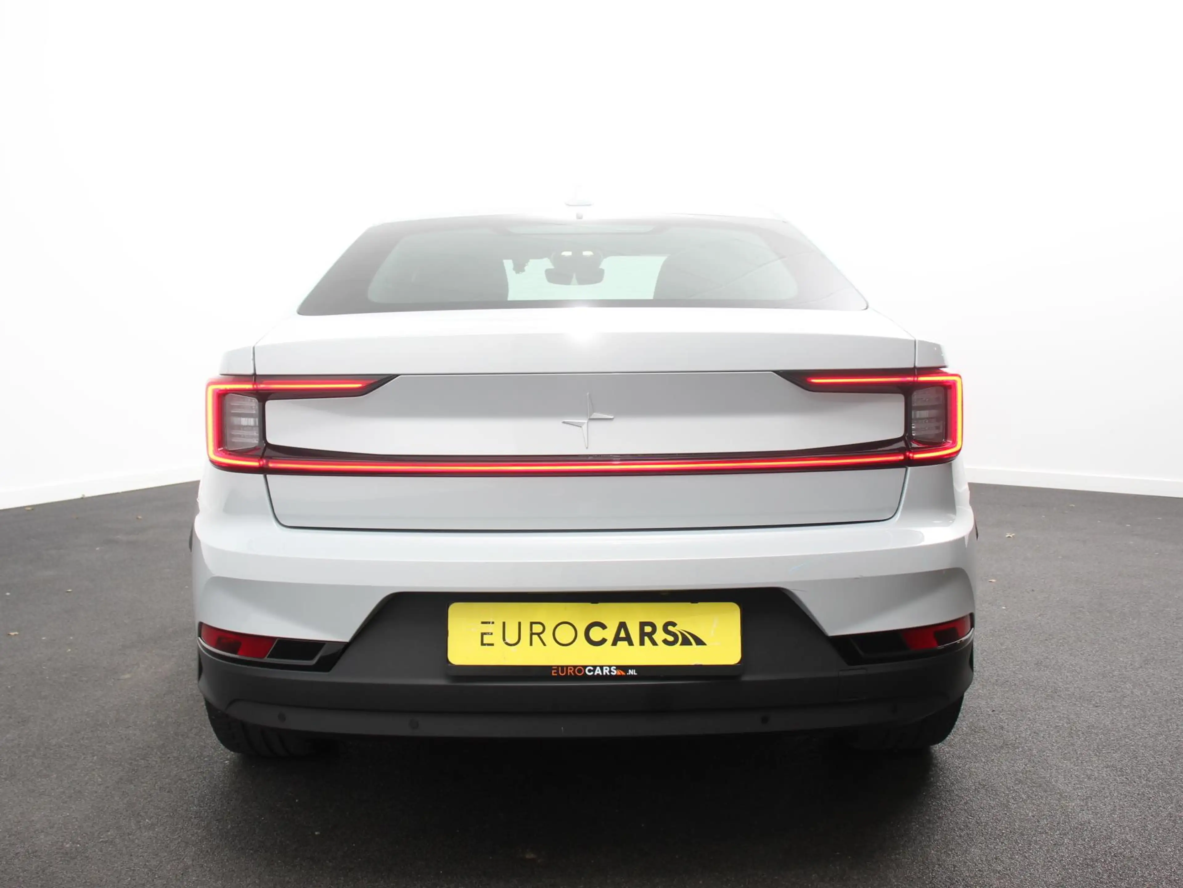 Polestar 2 Standard Range Single Motor 63kWh SOH 94 % Climate — photo 6