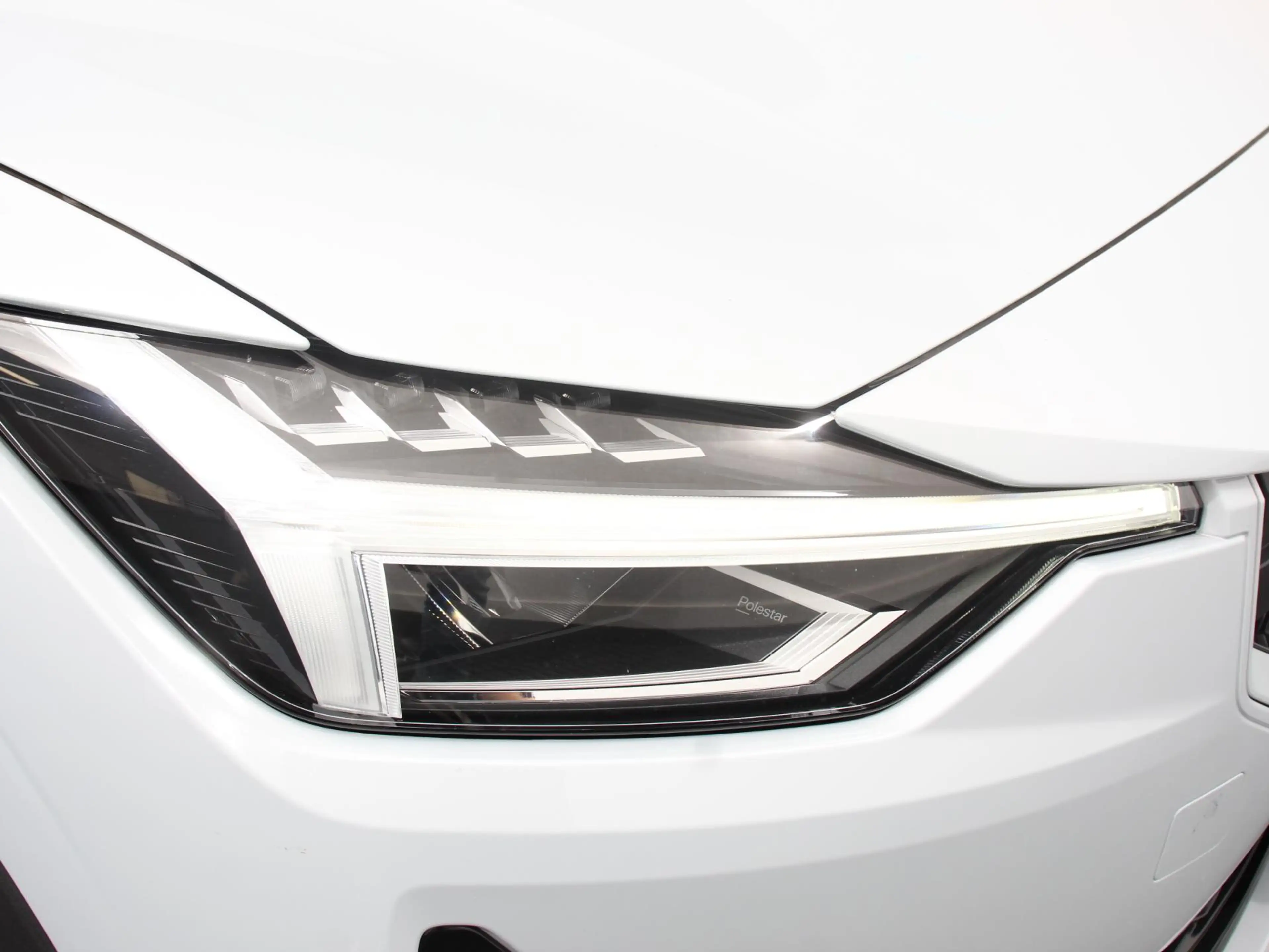Polestar 2 Standard Range Single Motor 63kWh SOH 94 % Climate — photo 10