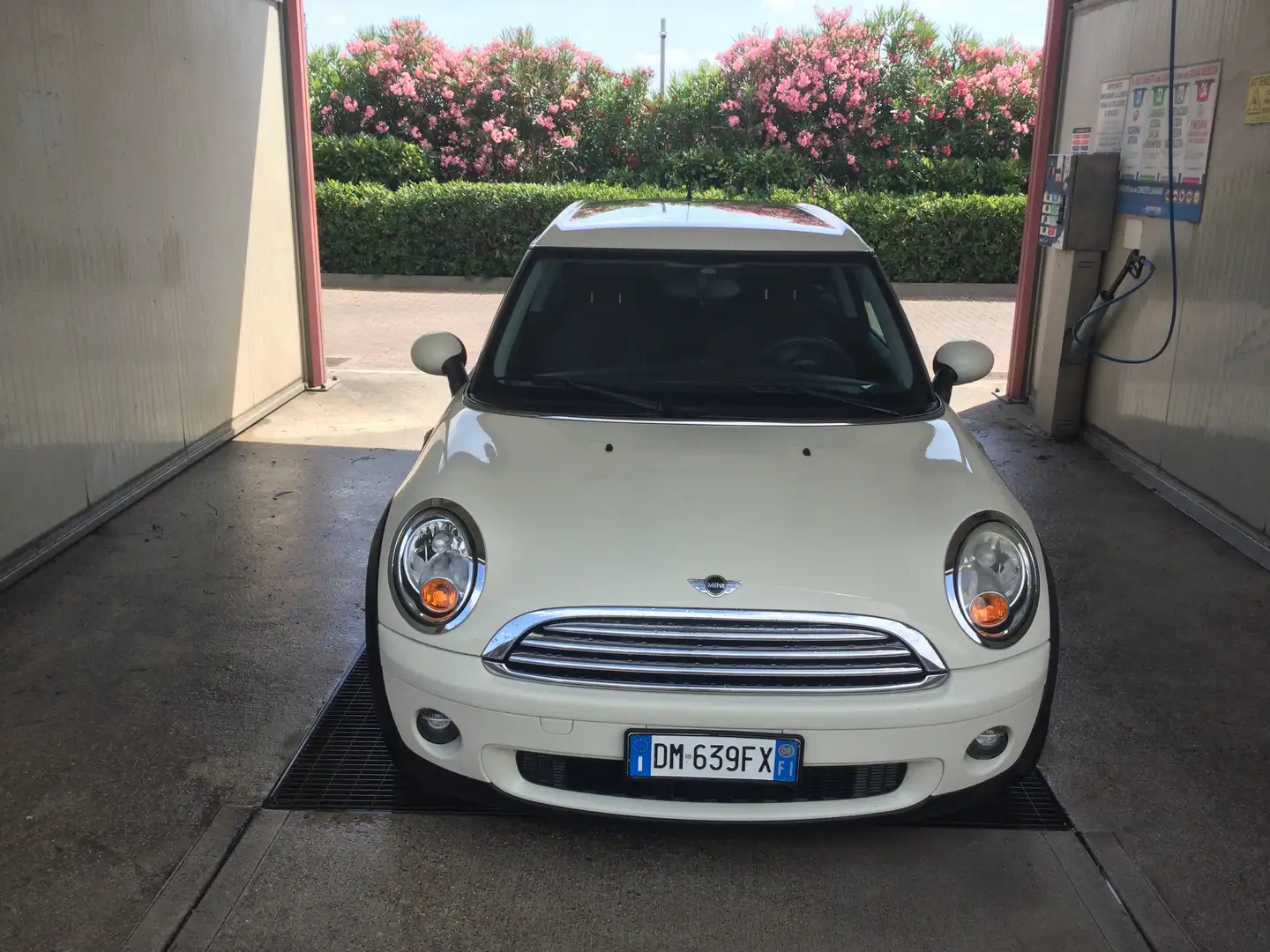MINI Cooper Clubman 1.6 Benzina Beige - 2