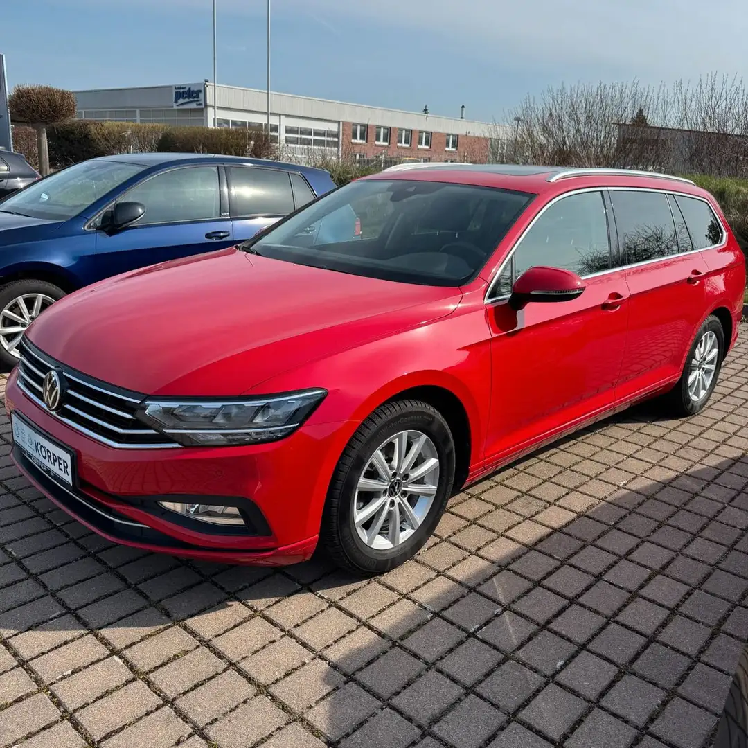 Volkswagen Passat Variant Business 2.0 TDI Rouge - 1