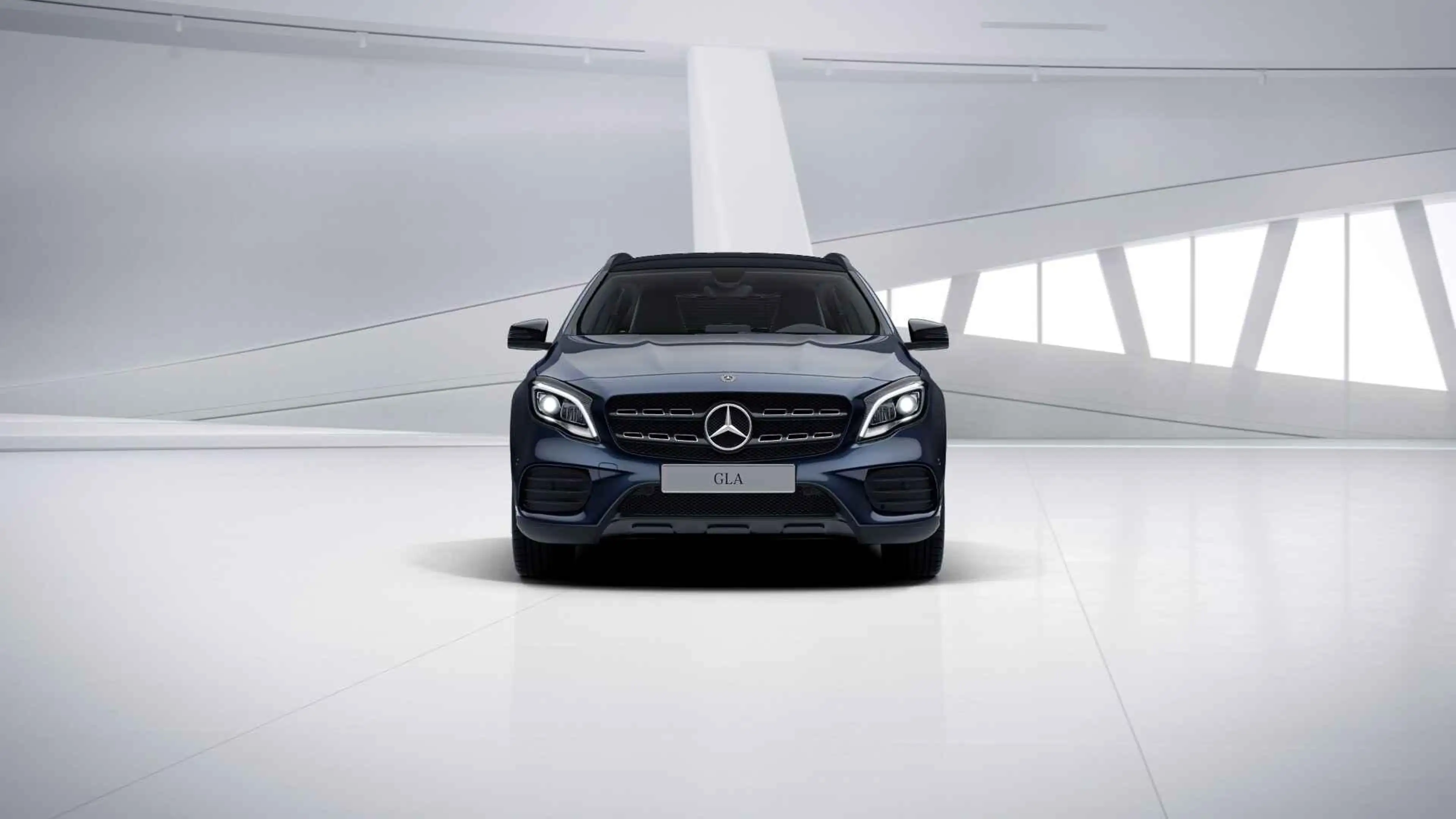 Mercedes-Benz GLA 180 AMG Line | Trekhaak | Panoramisch Dak | Verwarmde — photo 11