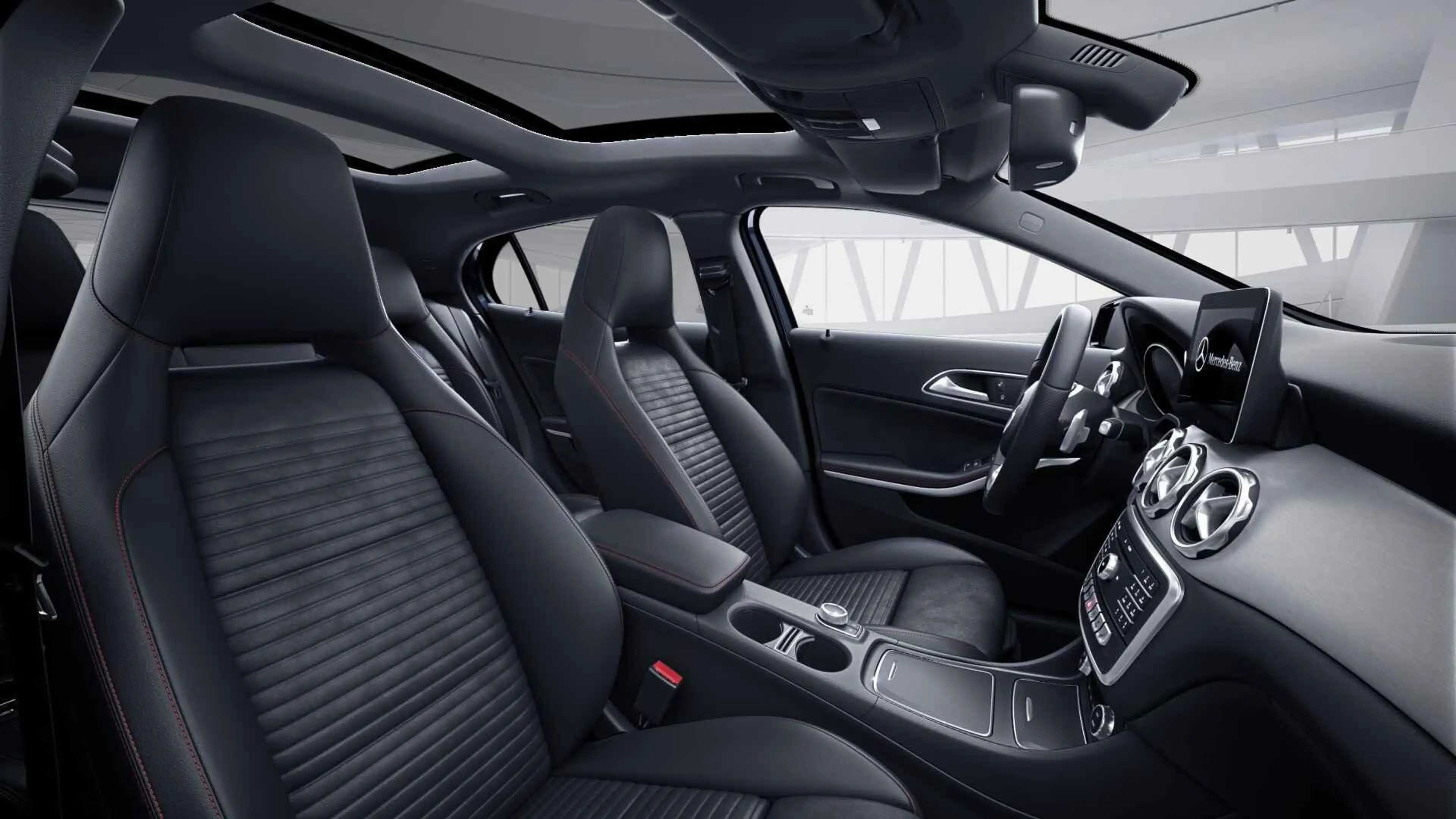 Mercedes-Benz GLA 180 AMG Line | Trekhaak | Panoramisch Dak | Verwarmde — photo 2