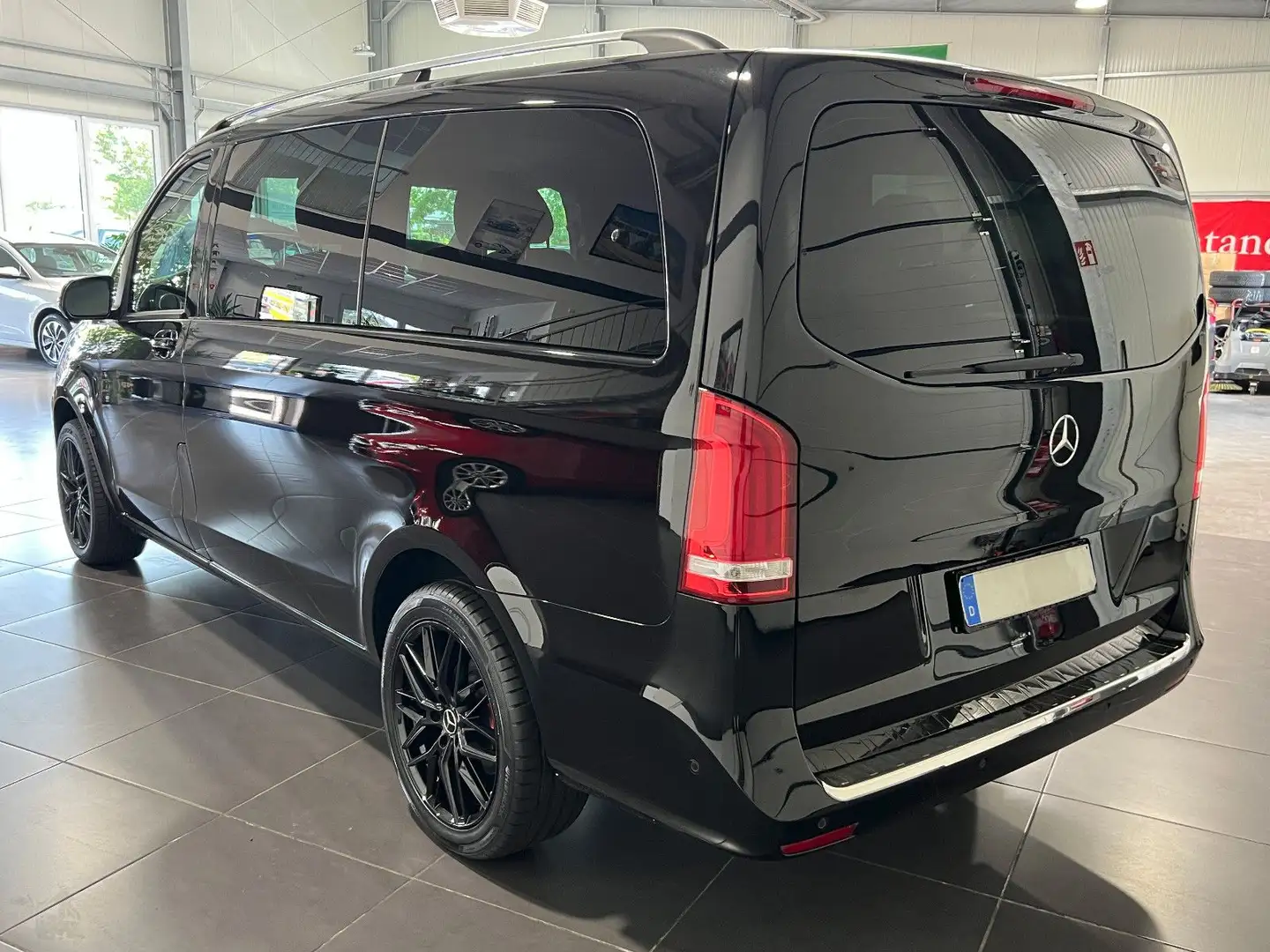 Mercedes-Benz V 220 d 4Matic Automatik lang **7Sitze*Navi*LED** Schwarz - 2
