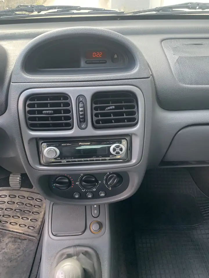 Renault Clio 5p 1.2 Authentique 1200 Euro, foto 9