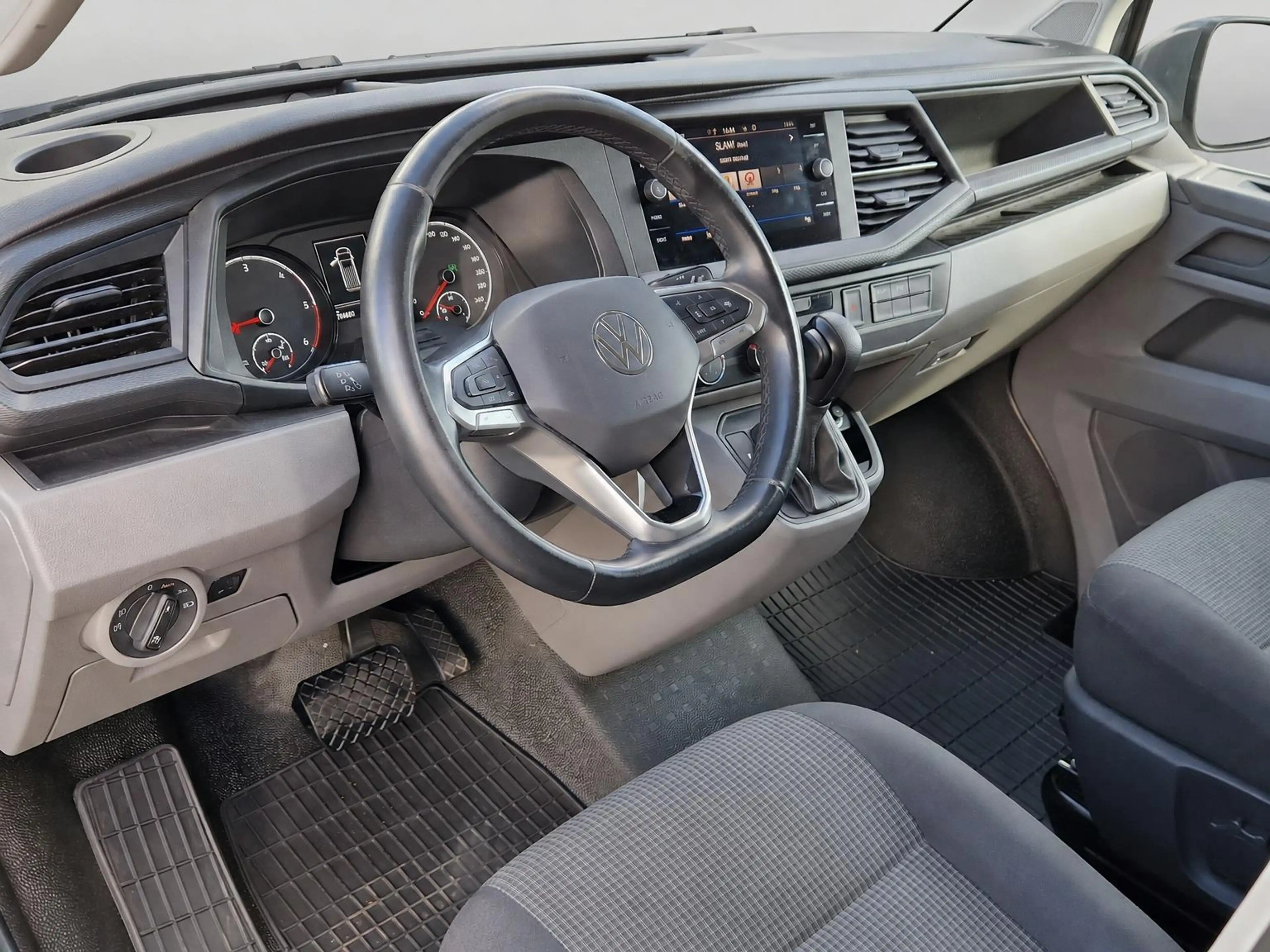 Volkswagen T6.1 Transporter 2.0 TDI L2H1 150PK DSG HIGHLINE EXEC — photo 8
