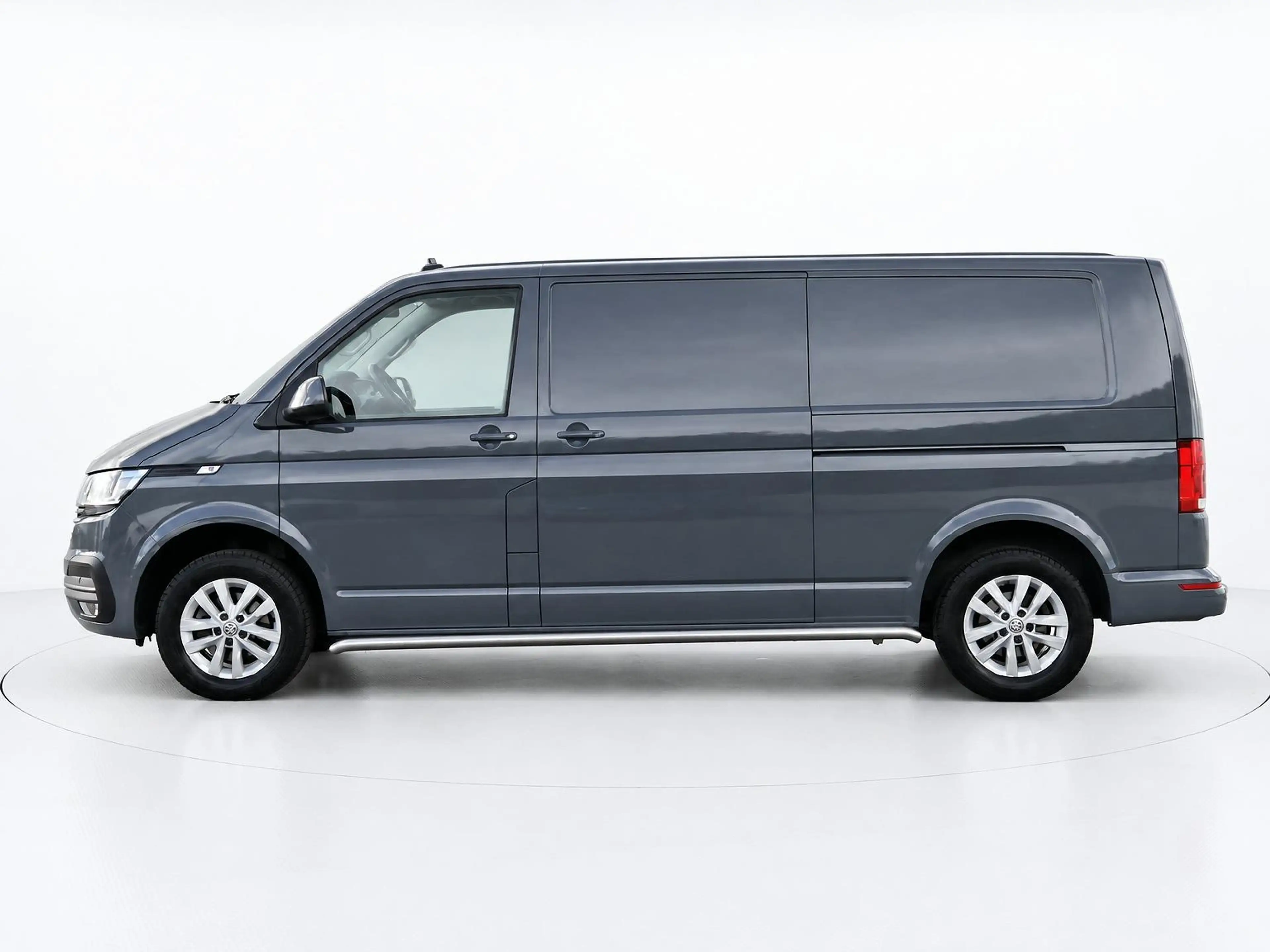 Volkswagen T6.1 Transporter 2.0 TDI L2H1 150PK DSG HIGHLINE EXEC — photo 4