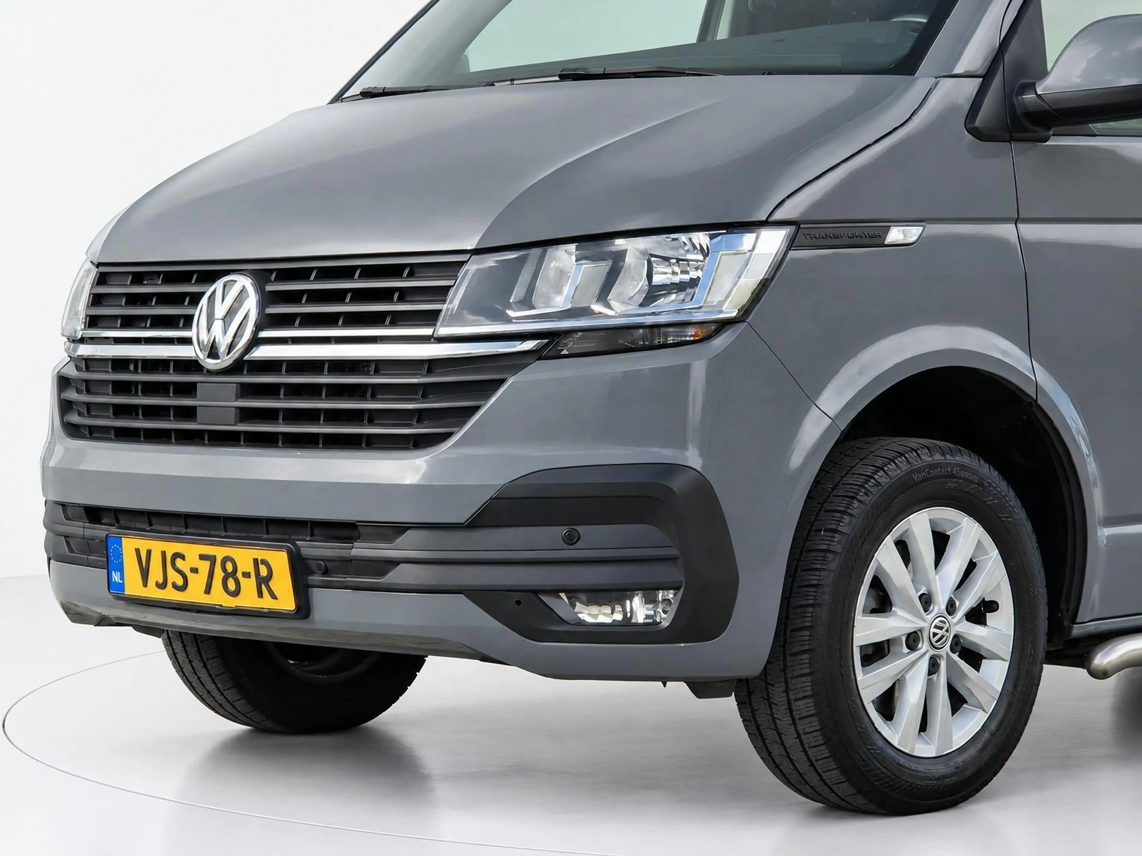Volkswagen T6.1 Transporter 2.0 TDI L2H1 150PK DSG HIGHLINE EXEC — photo 2