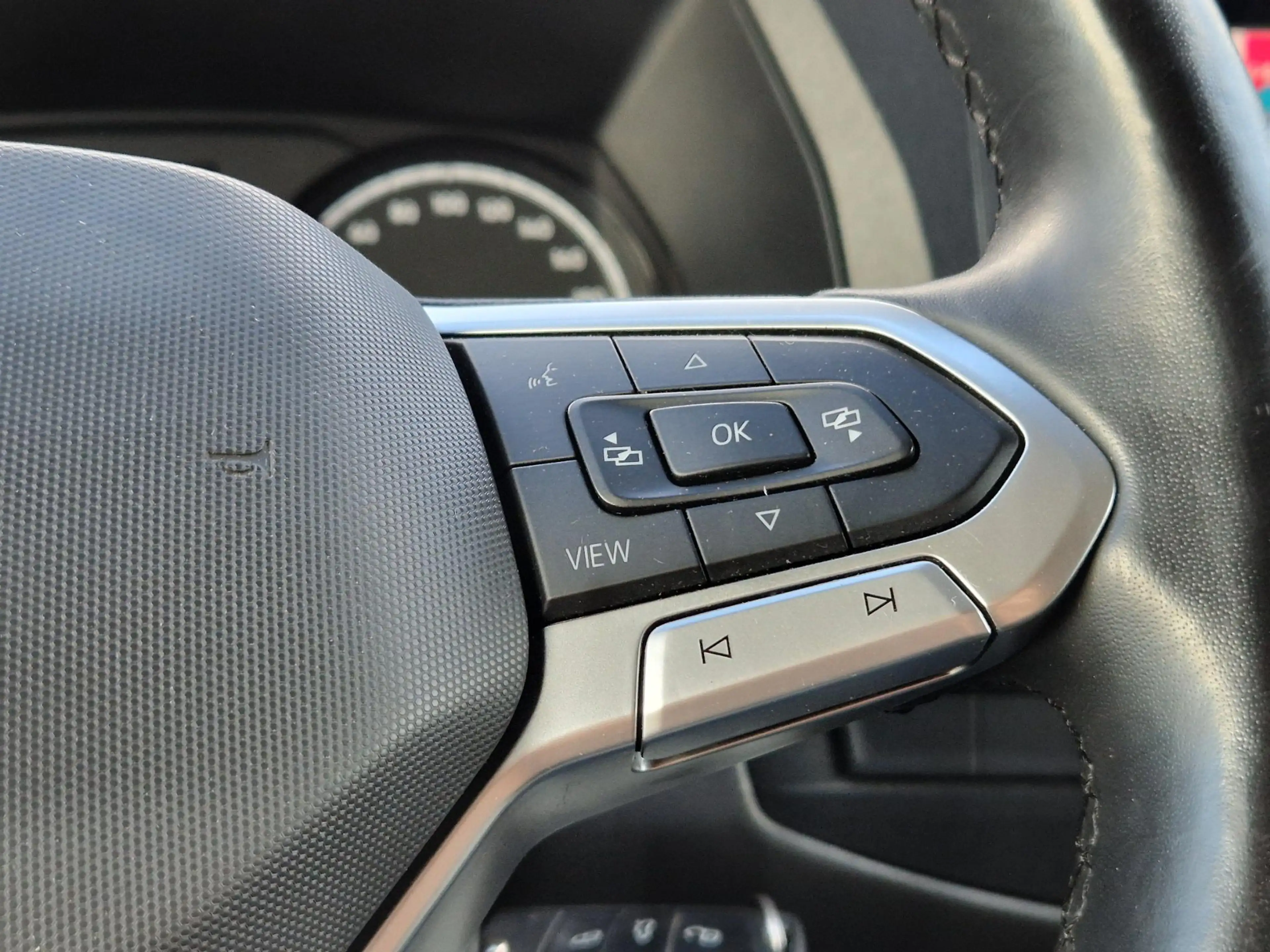 Volkswagen T6.1 Transporter 2.0 TDI L2H1 150PK DSG HIGHLINE EXEC — photo 12