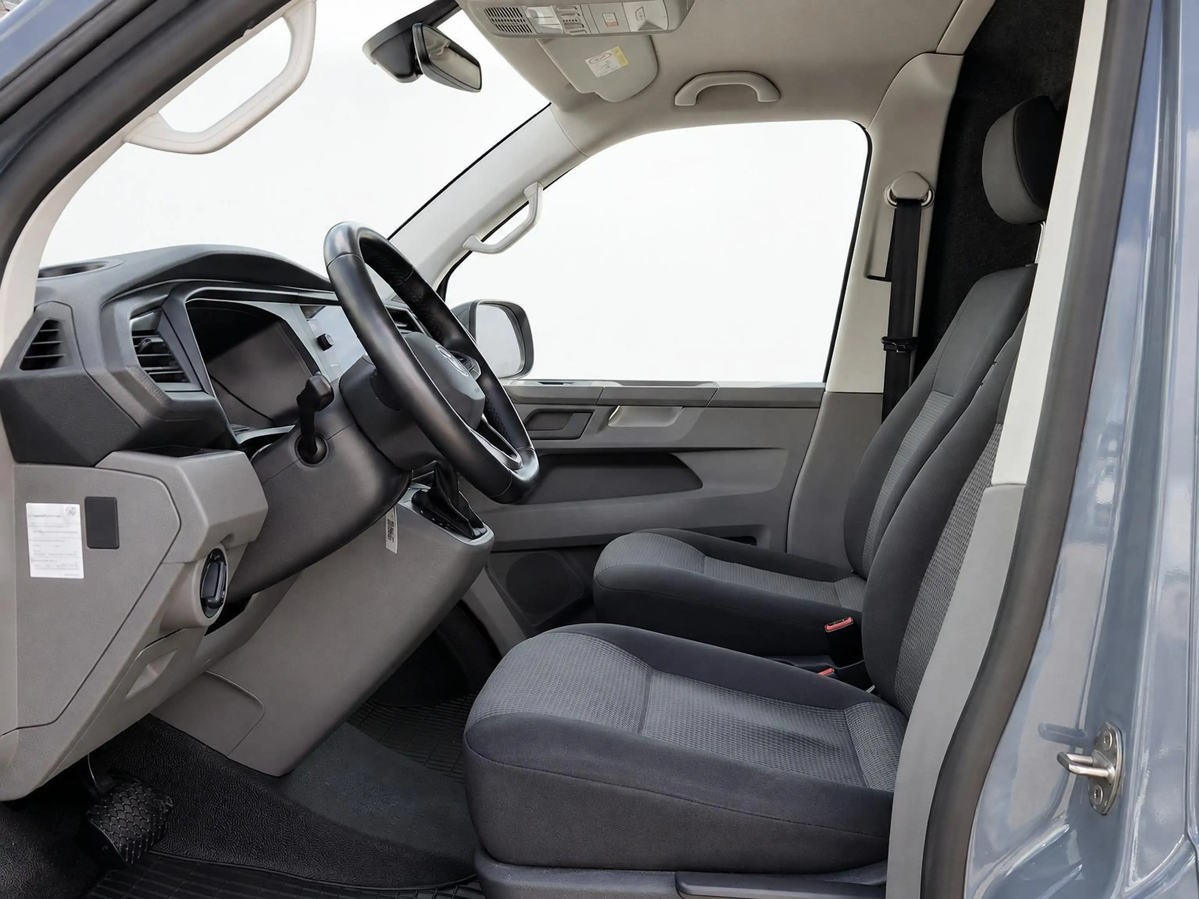 Volkswagen T6.1 Transporter 2.0 TDI L2H1 150PK DSG HIGHLINE EXEC — photo 7