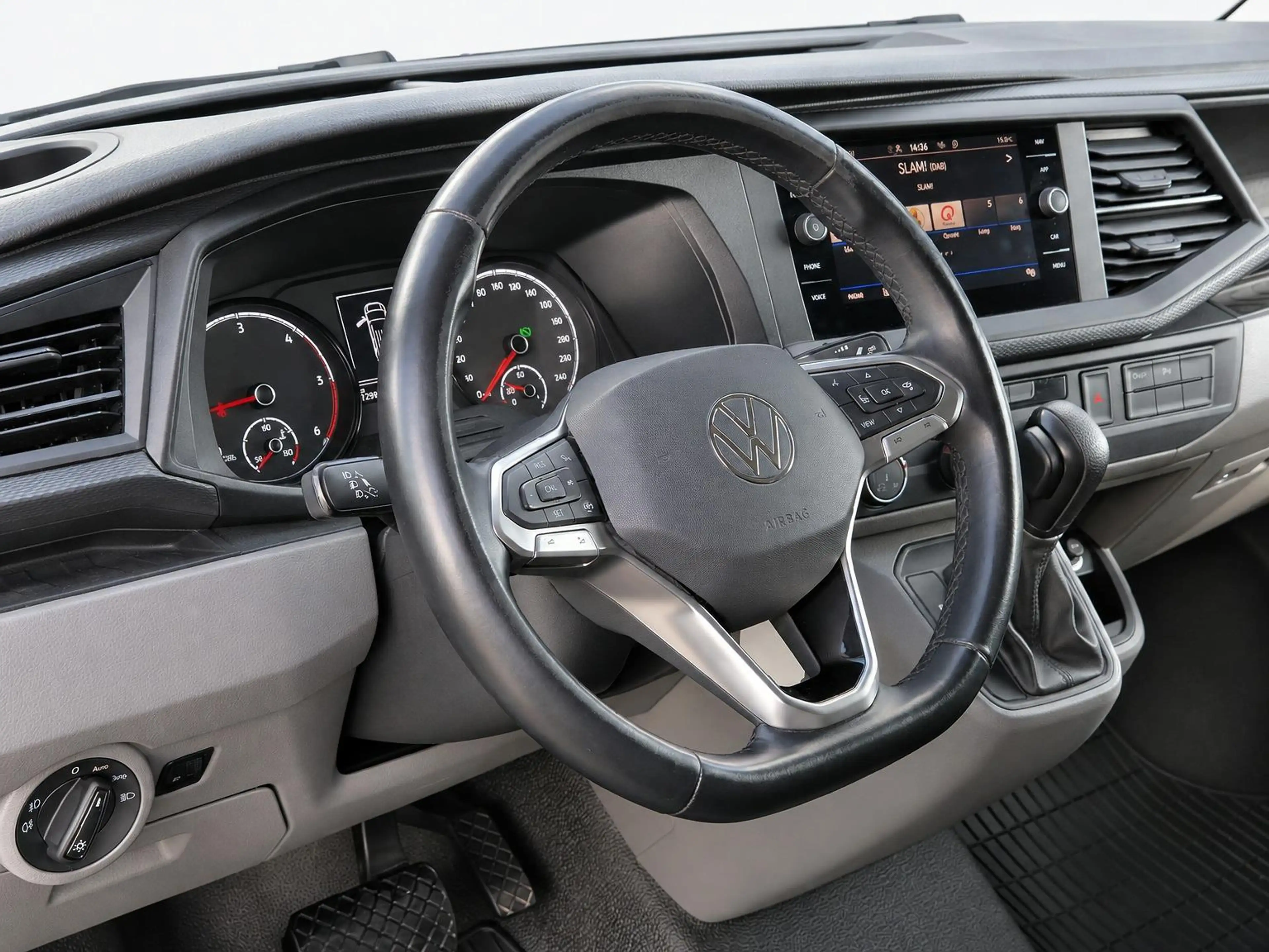 Volkswagen T6.1 Transporter 2.0 TDI L2H1 150PK DSG HIGHLINE EXEC — photo 9