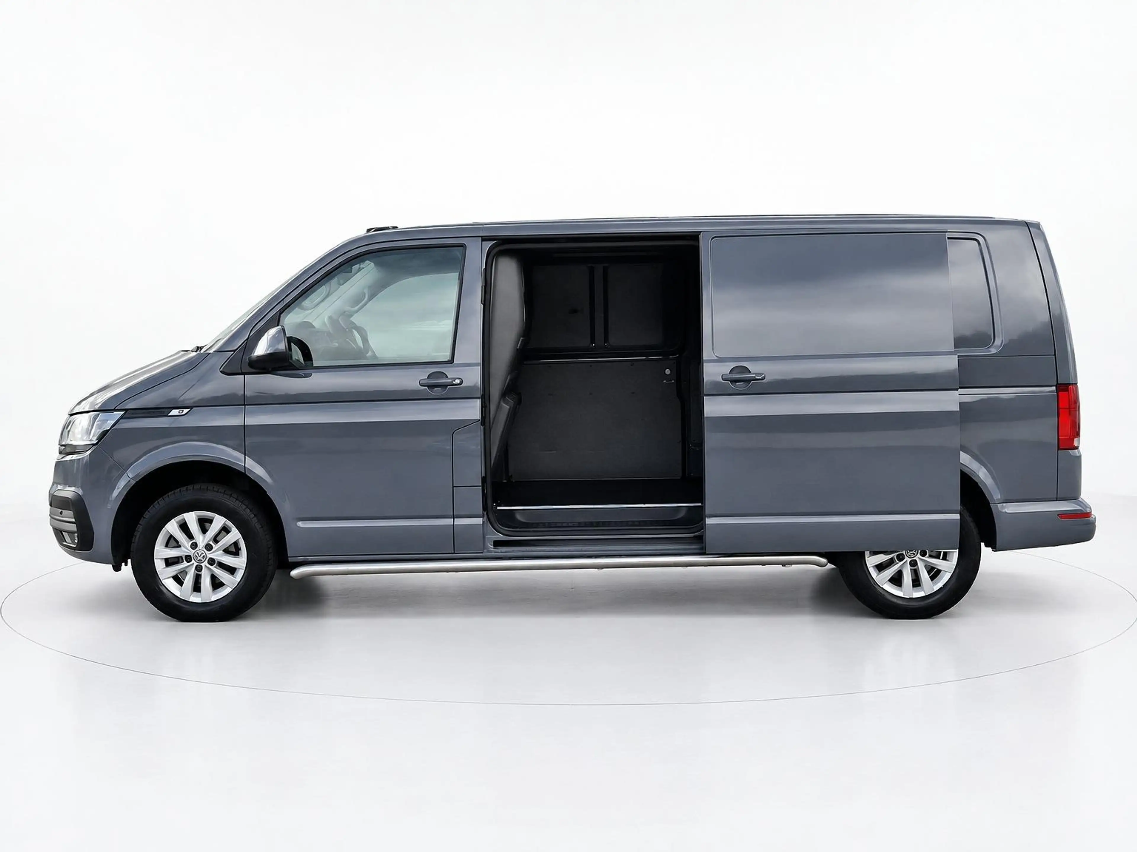 Volkswagen T6.1 Transporter 2.0 TDI L2H1 150PK DSG HIGHLINE EXEC — photo 5