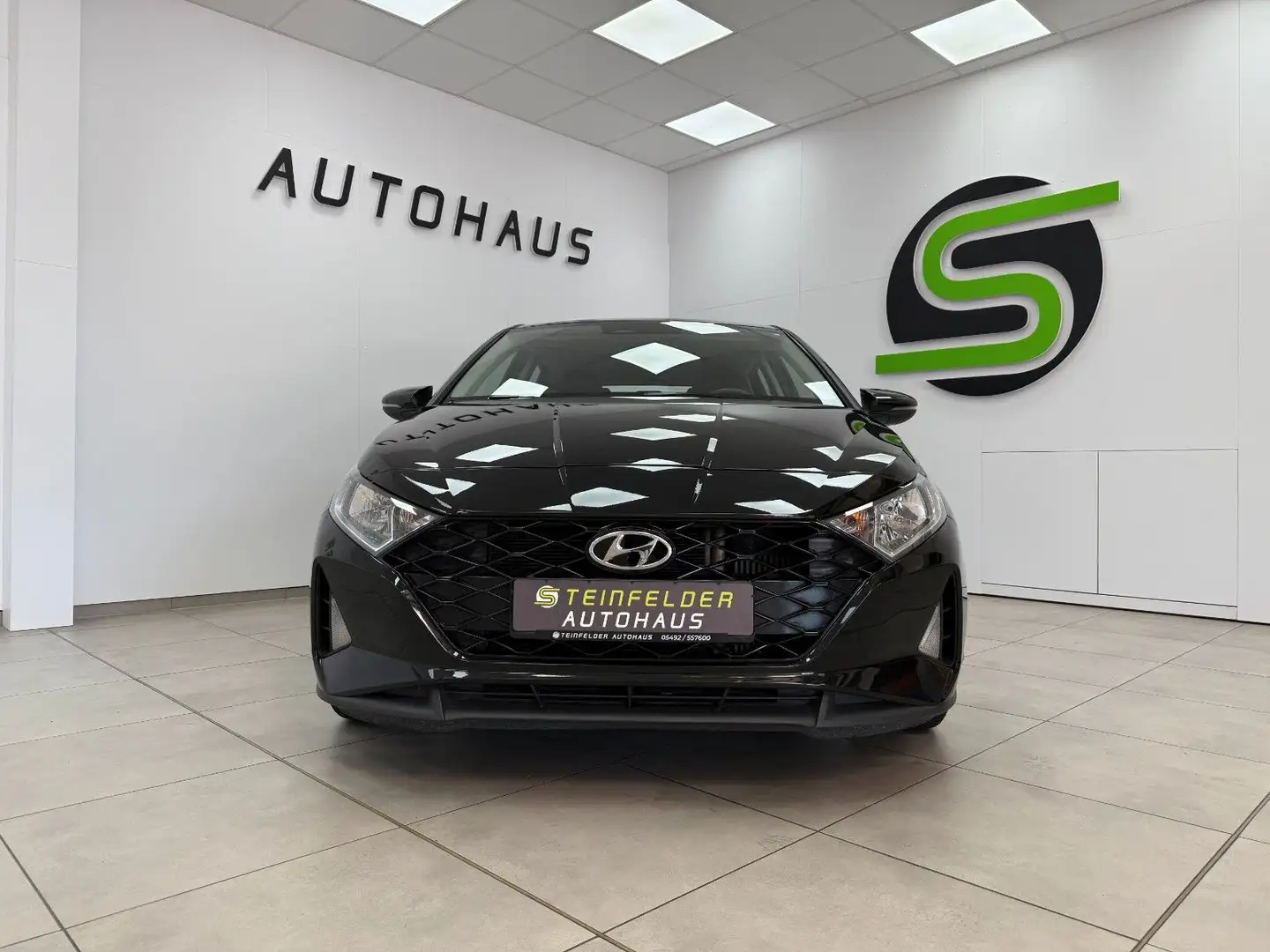 Hyundai i20 Trend 1.0 T-GDI Mild-Hybrid/AUTOMATIK/1.HAND Noir - 2