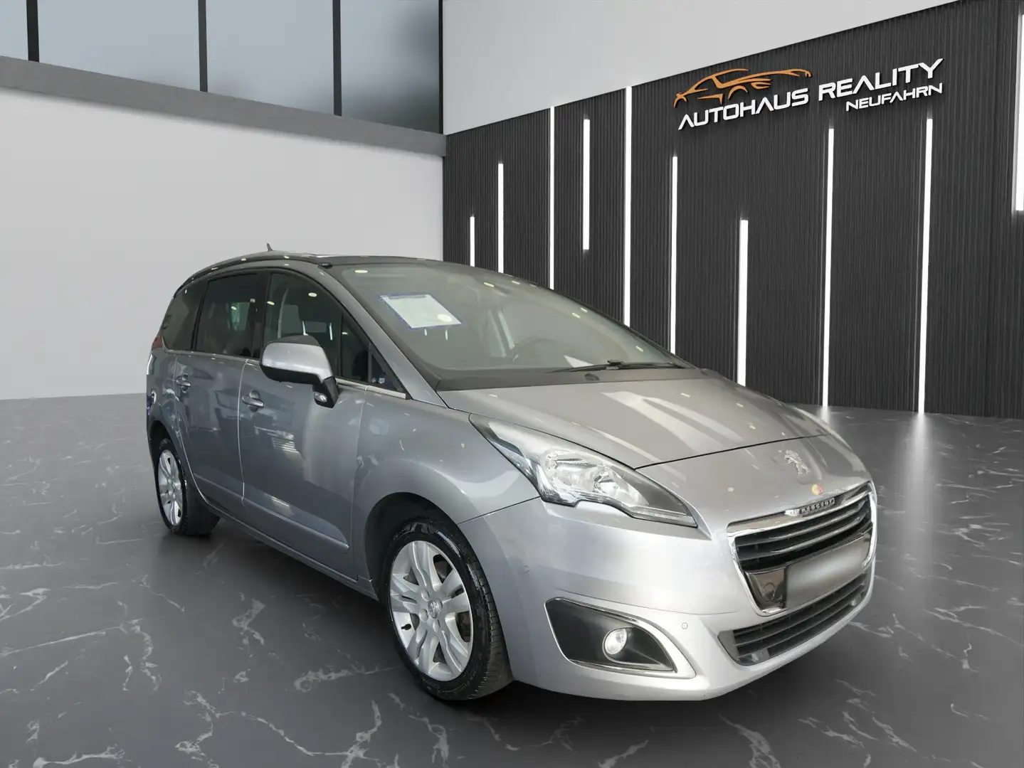 Peugeot 5008 Allure+HEAD UP+PANO+PDC+7 SITZE+TEMPOMAT Silber - 1