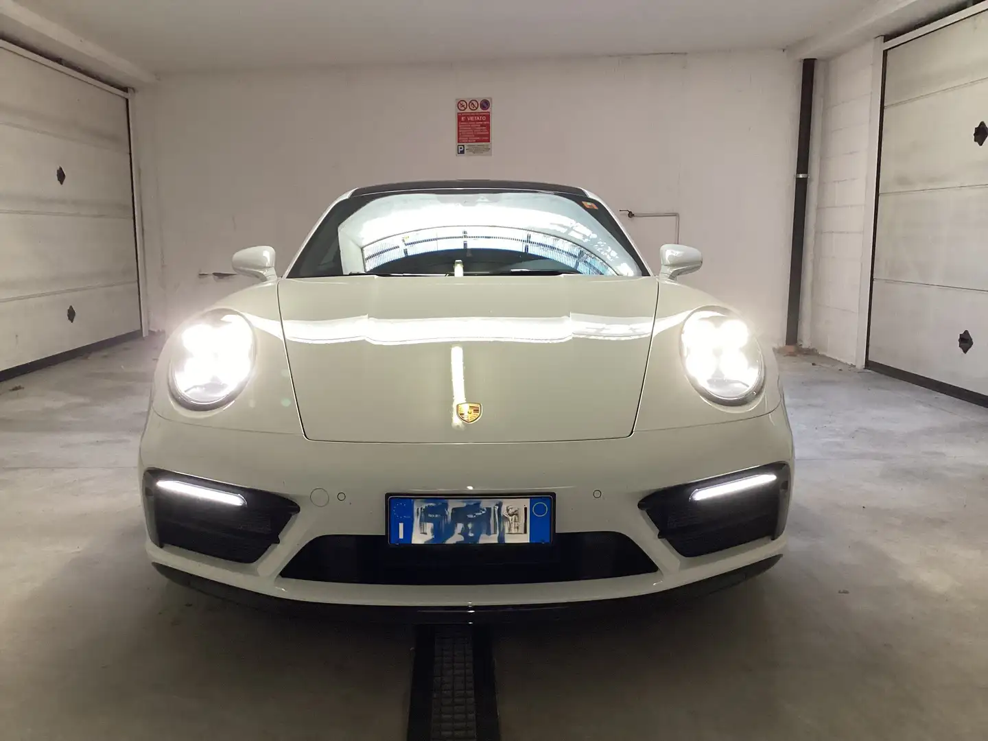 Porsche 911 992 Carrera  Coupe 3.0 Bianco - 2