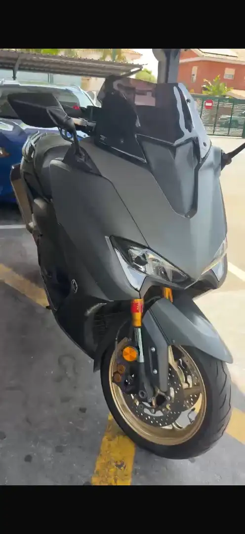 Yamaha TMAX 560 Tec Max Gris - 1