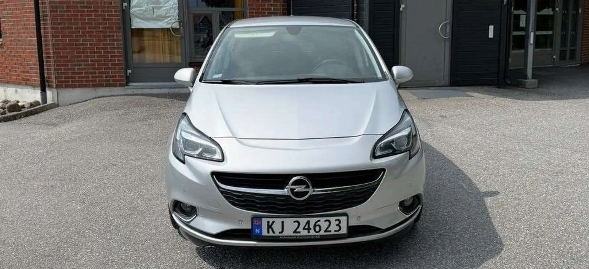 Opel Corsa 1.4 90 ch Play - 2
