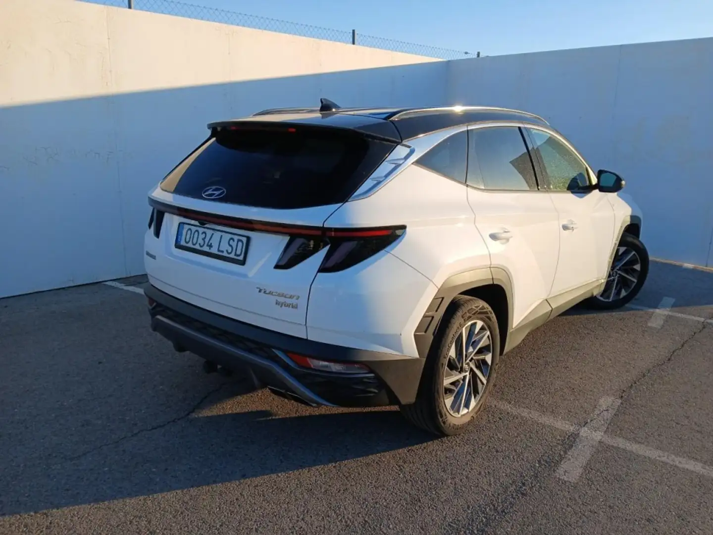 Hyundai TUCSON 1.6 TGDI 48V Tecno 2C 4x2 DT Blanc - 2