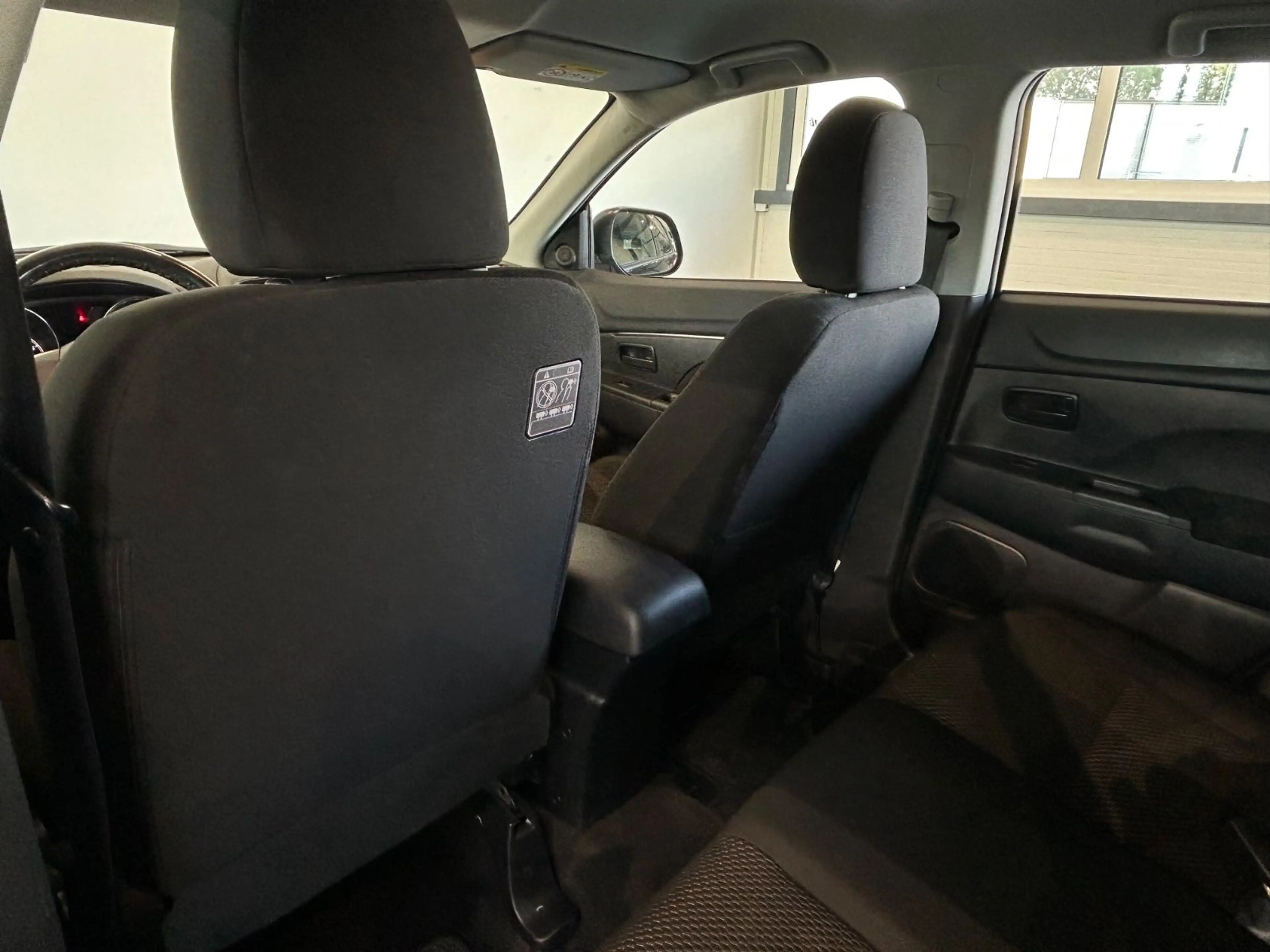 Mitsubishi ASX Basis 2WD*KLIMA*LED* — photo 15