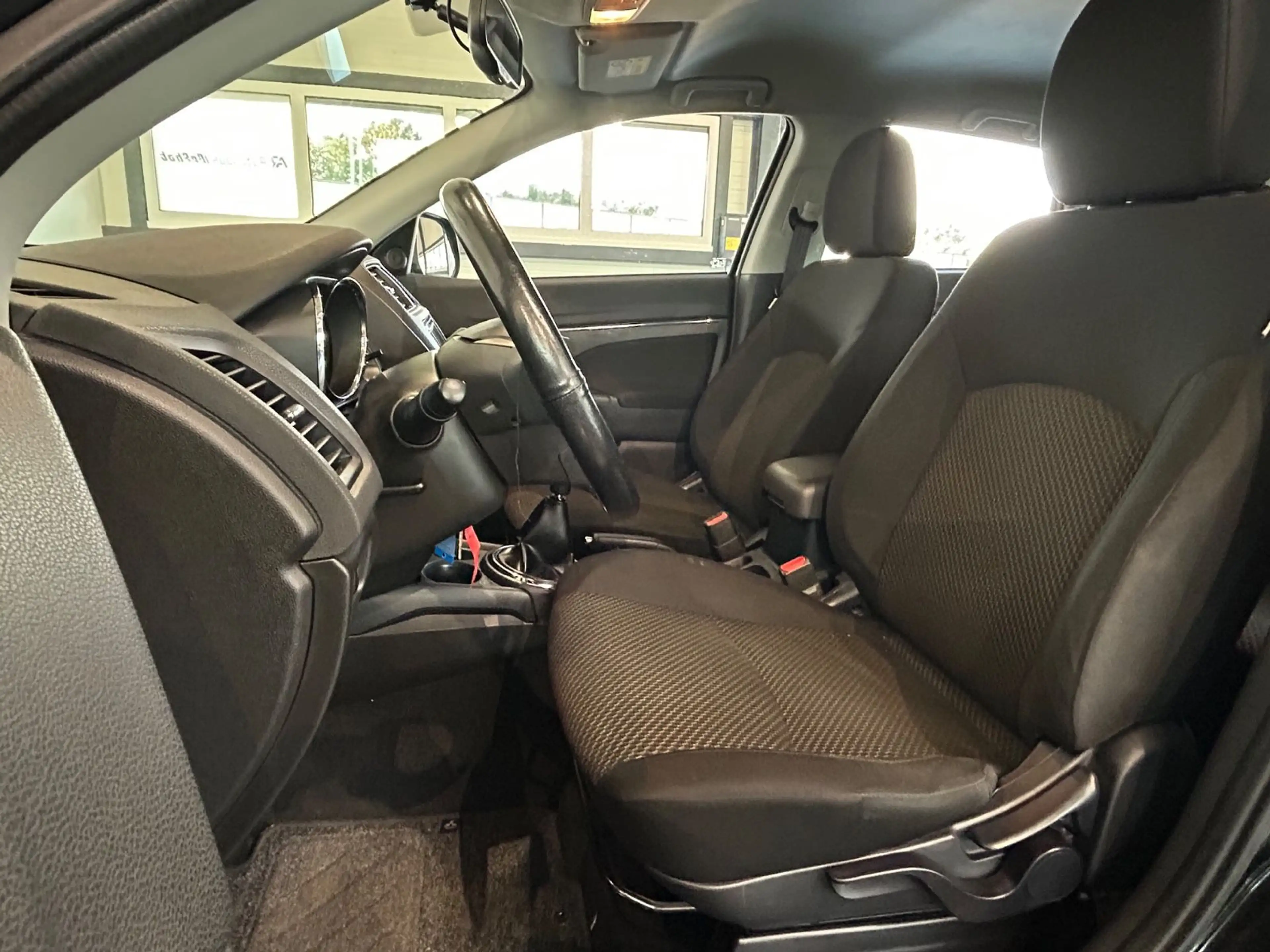 Mitsubishi ASX Basis 2WD*KLIMA*LED* — photo 13